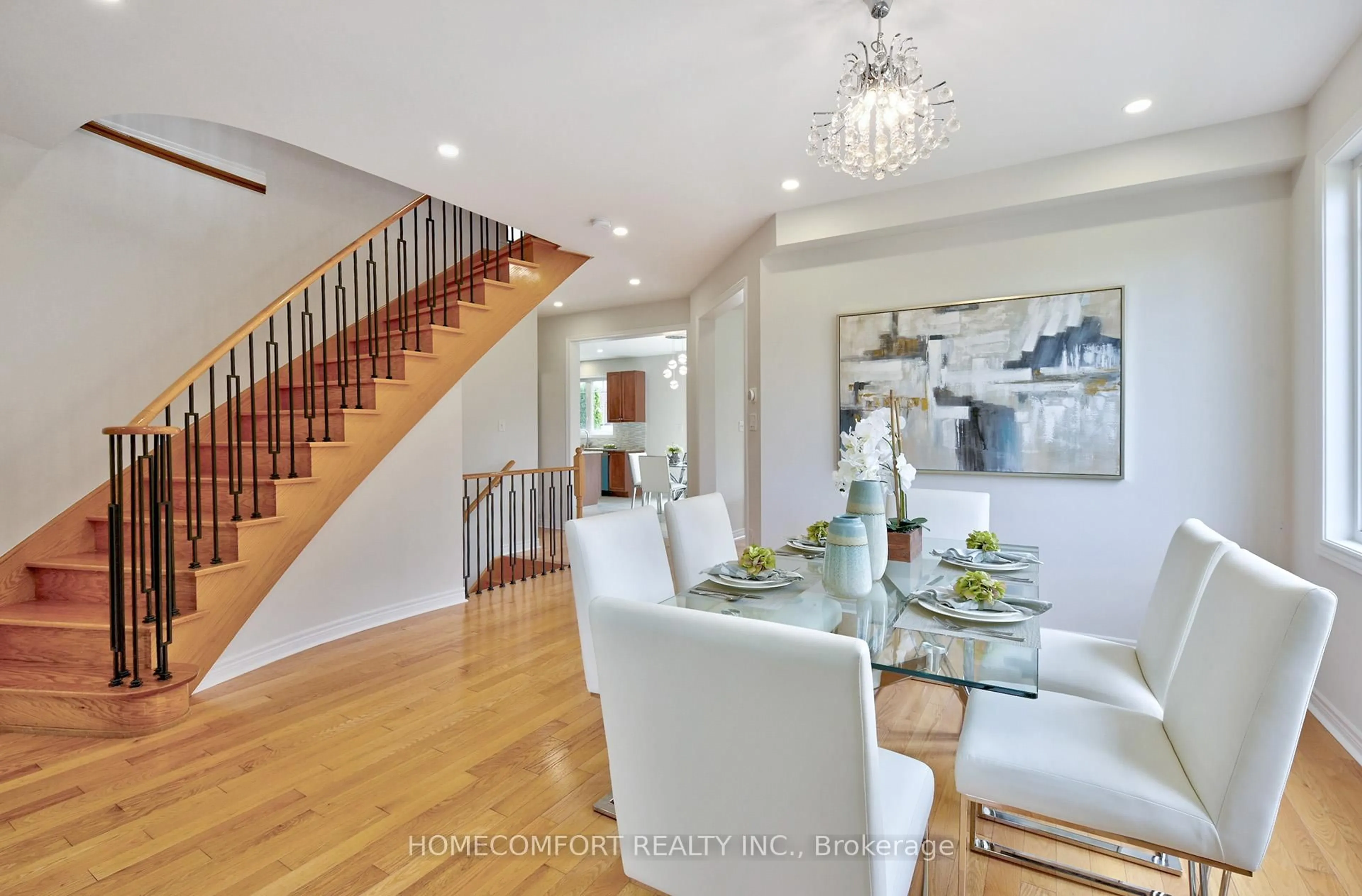 Dining room, wood/laminate floor for 115 Darren Hill Tr, Markham Ontario L6E 0M3