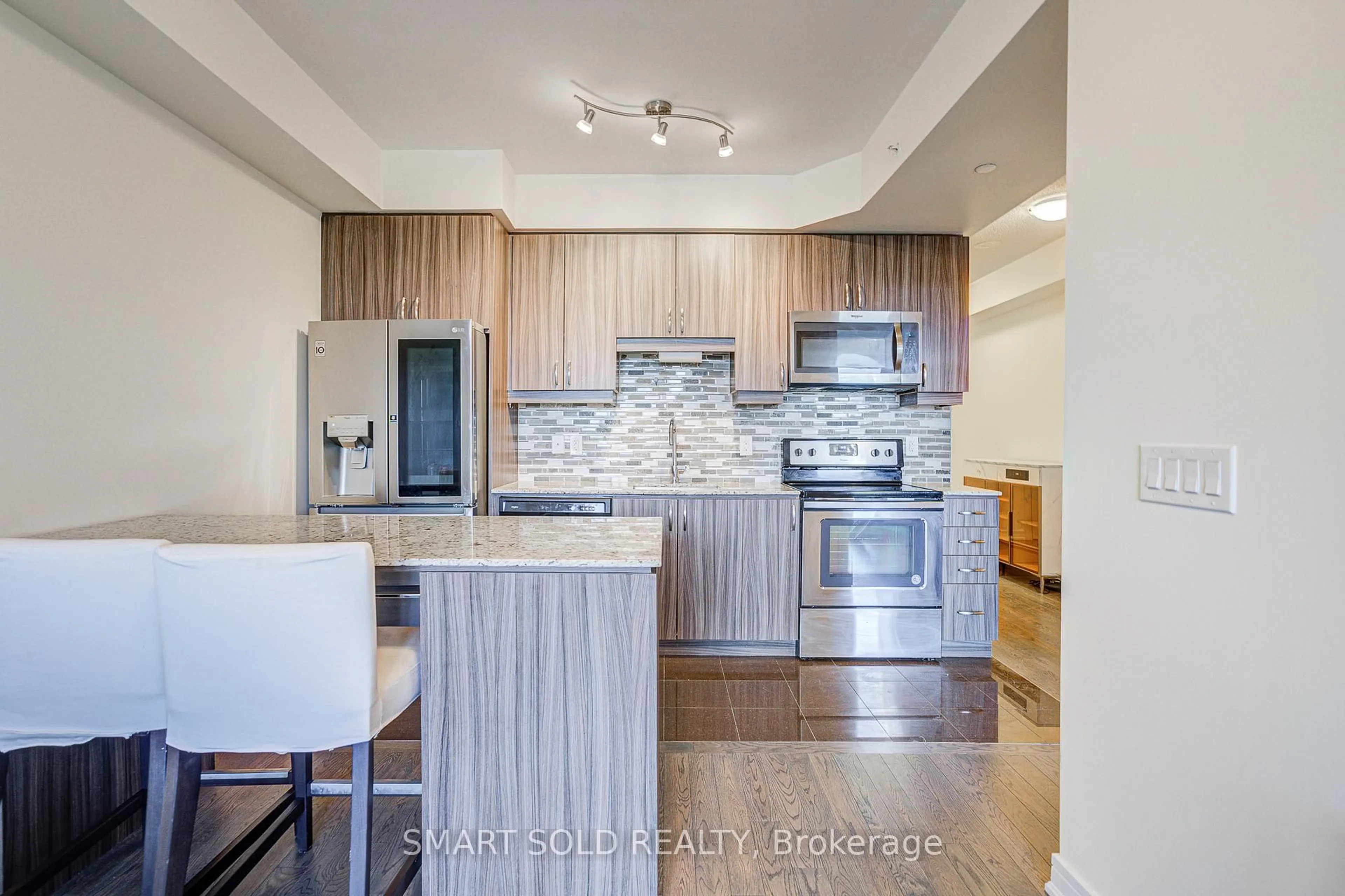 Open concept kitchen, unknown for 9191 Yonge St #716, Richmond Hill Ontario L4C 1E2