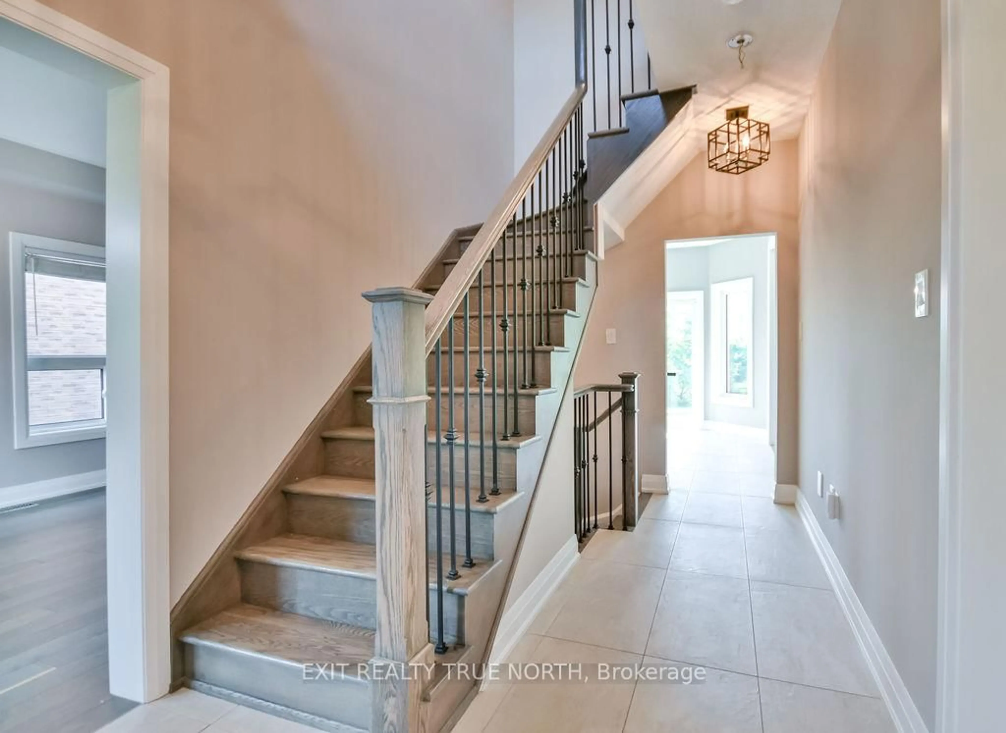 Unknown for 1908 Emerald Crt, Innisfil Ontario L9S 2A4