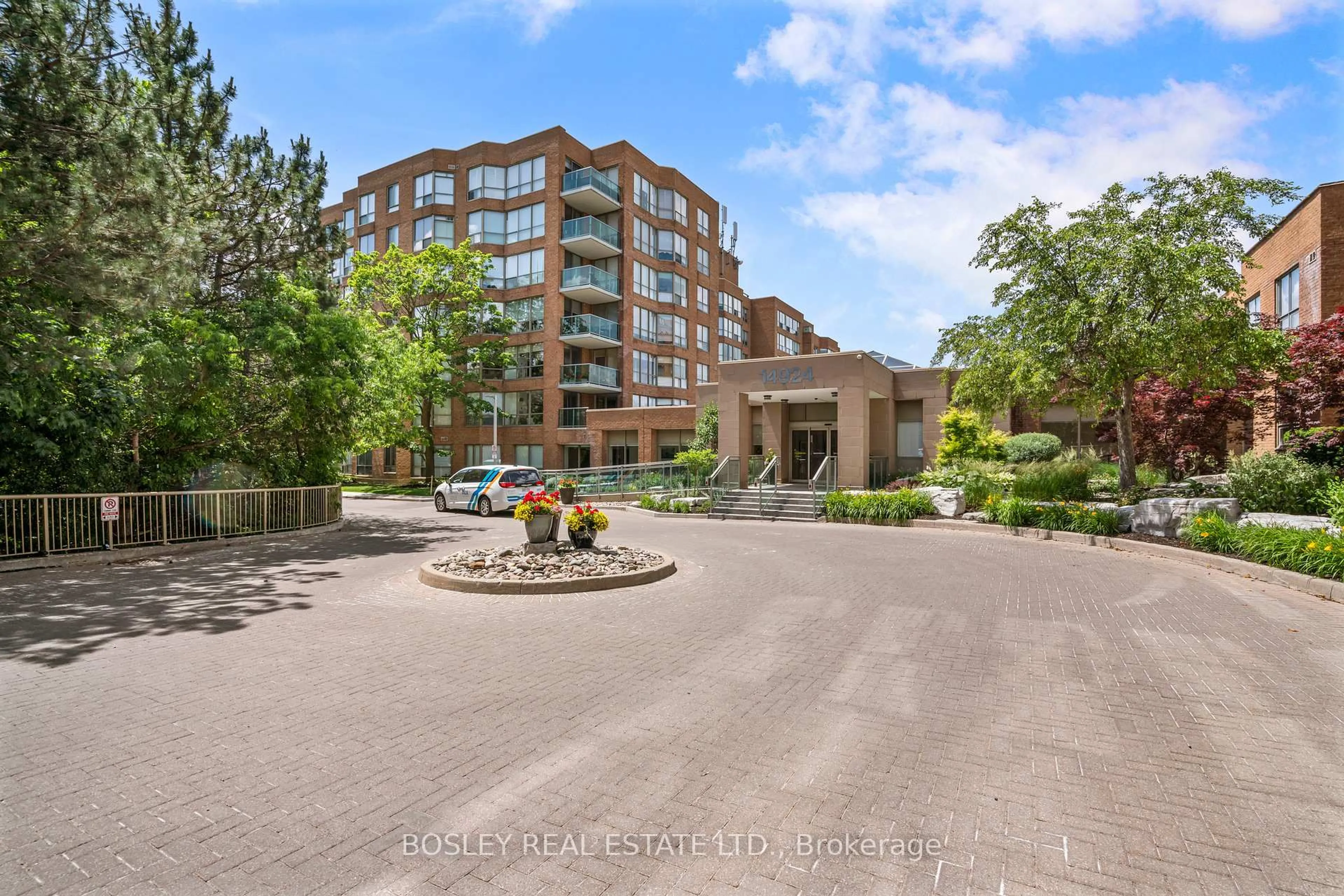 Unknown for 14924 Yonge St #410, Aurora Ontario L4G 6H7