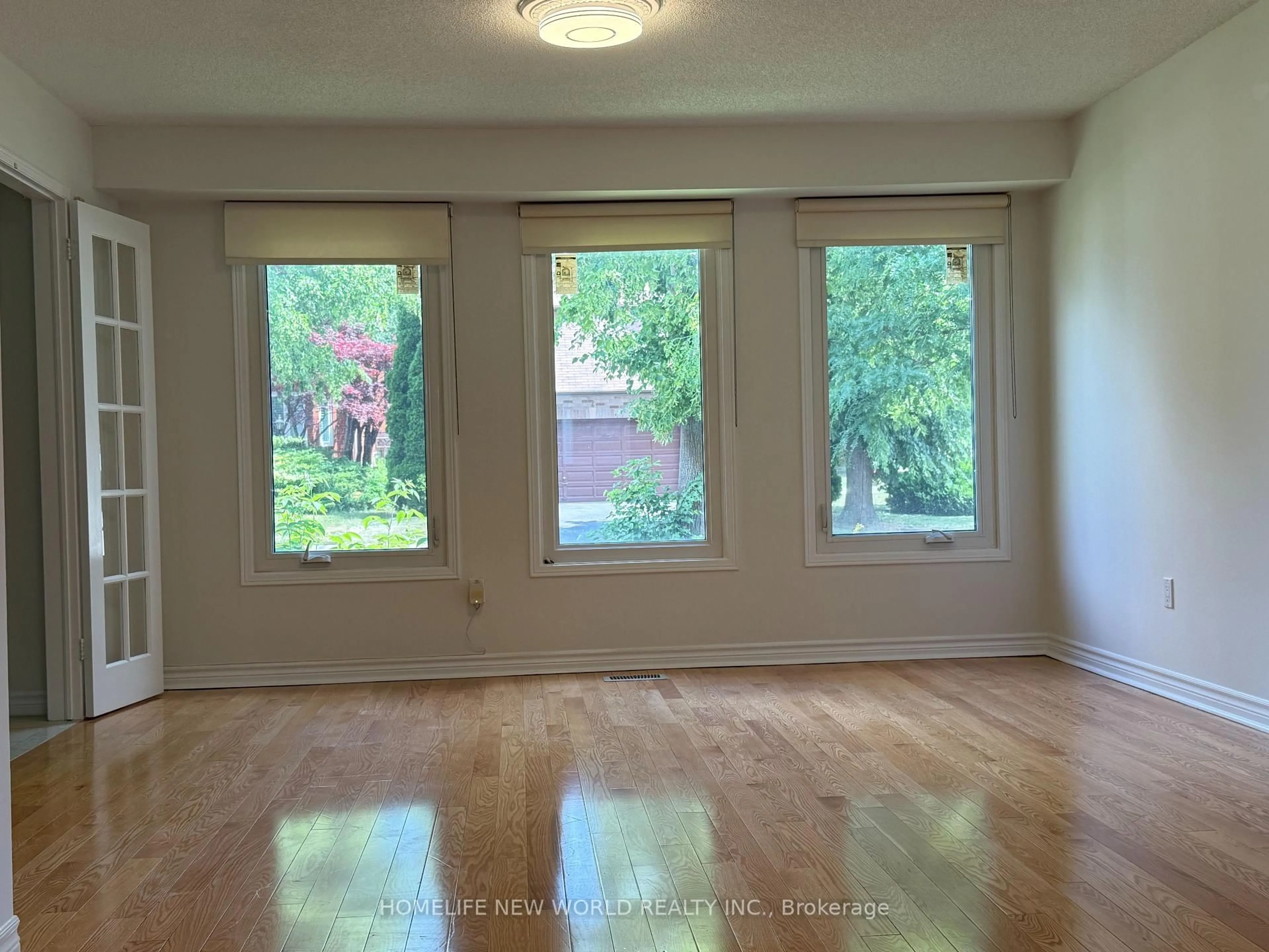 A pic of a room for 106 Morrison Cres, Markham Ontario L3R 9K8