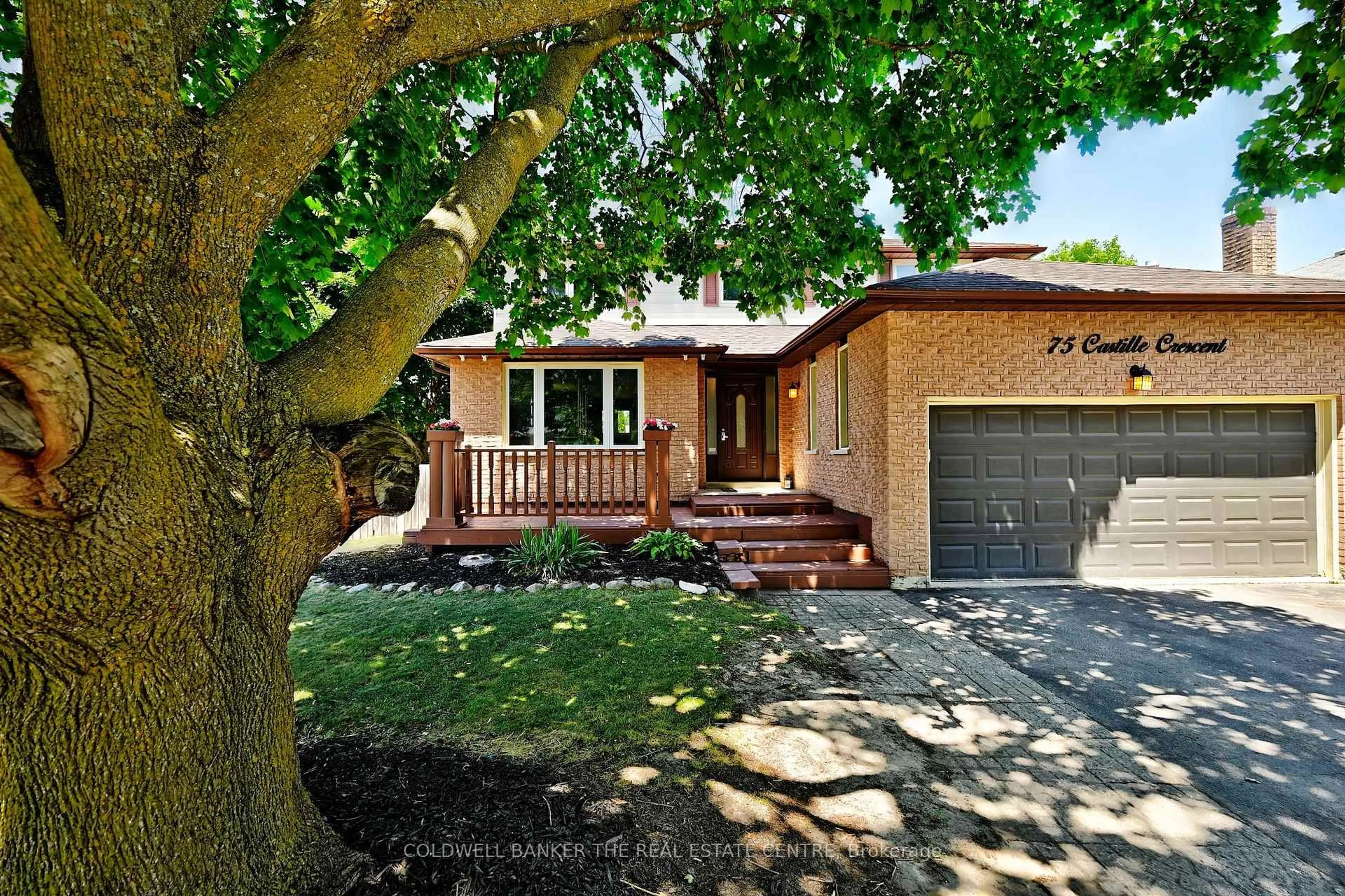 Home with brick exterior material, street for 75 Castille Cres, Georgina Ontario L4P 3L2