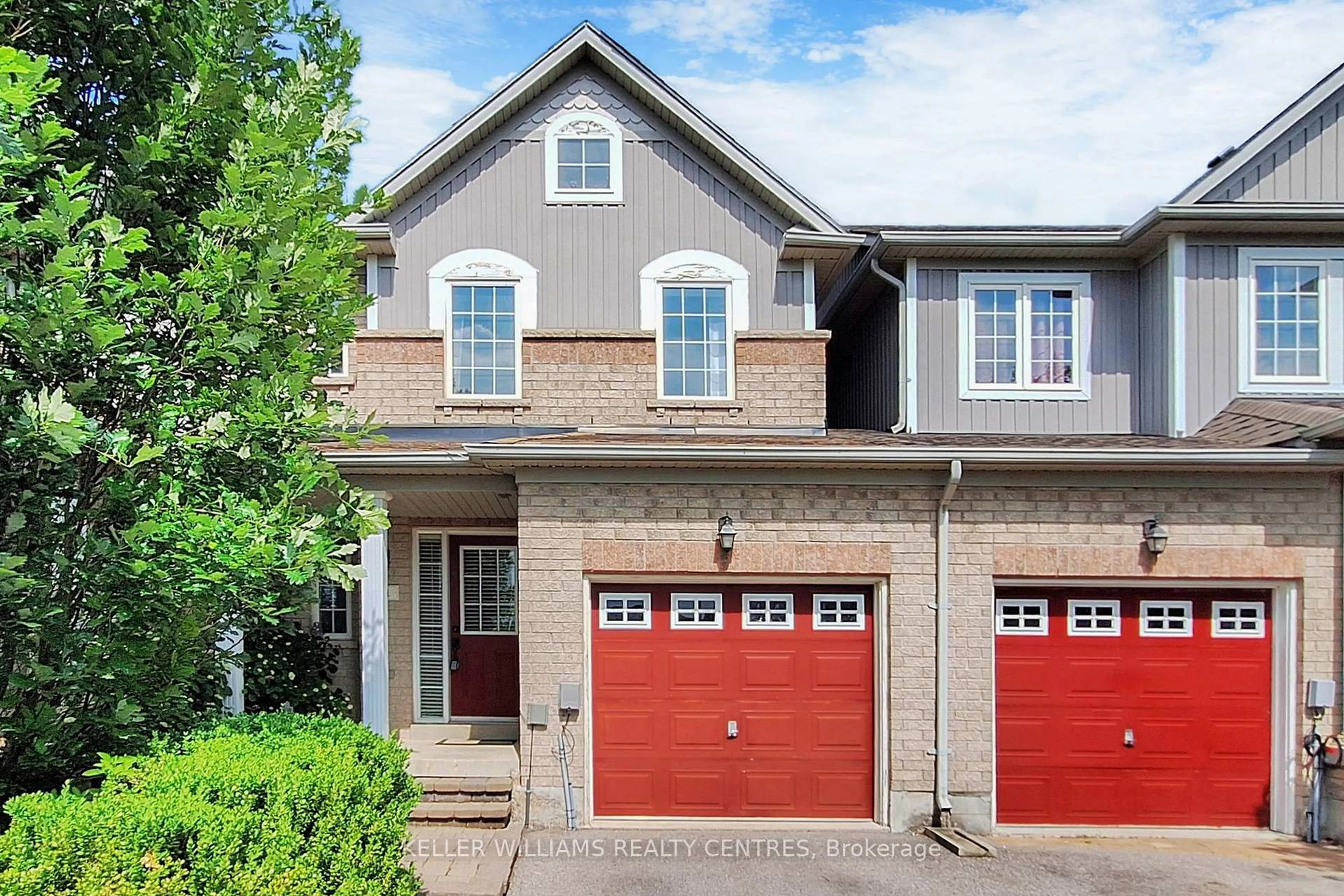 Home with brick exterior material, street for 21 Hammill Hts, East Gwillimbury Ontario L0G 1M0