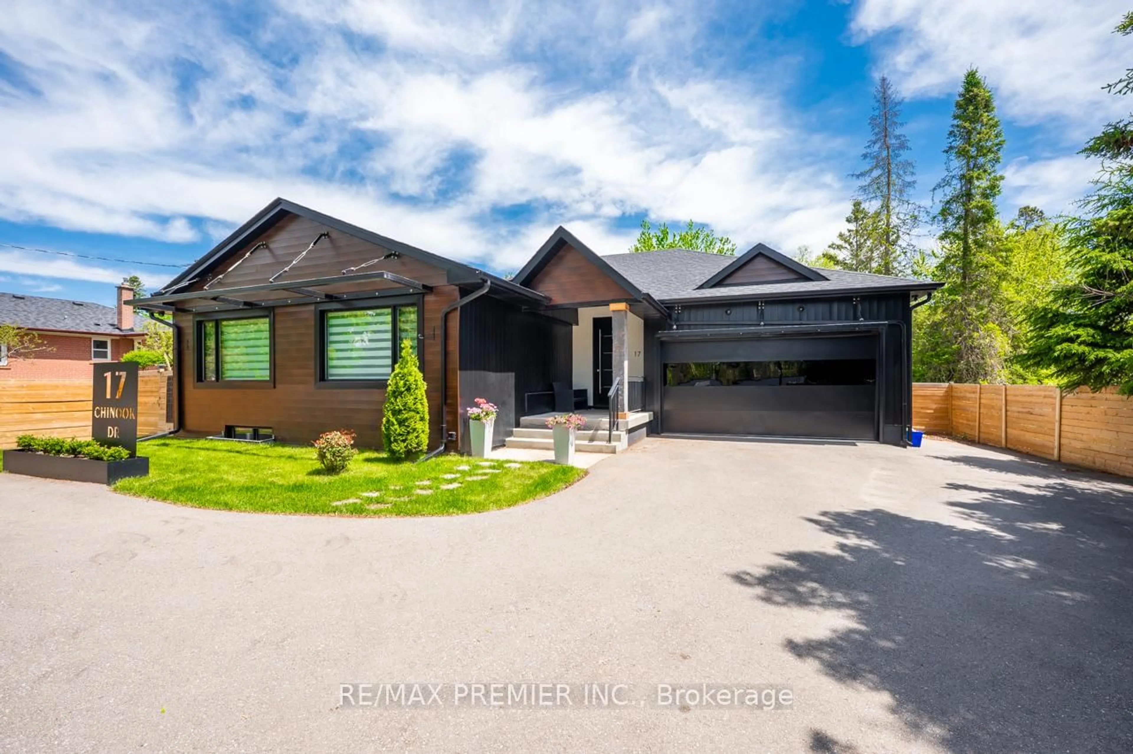 Home with brick exterior material, street for 17 Chinook Dr, King Ontario L0G 1N0