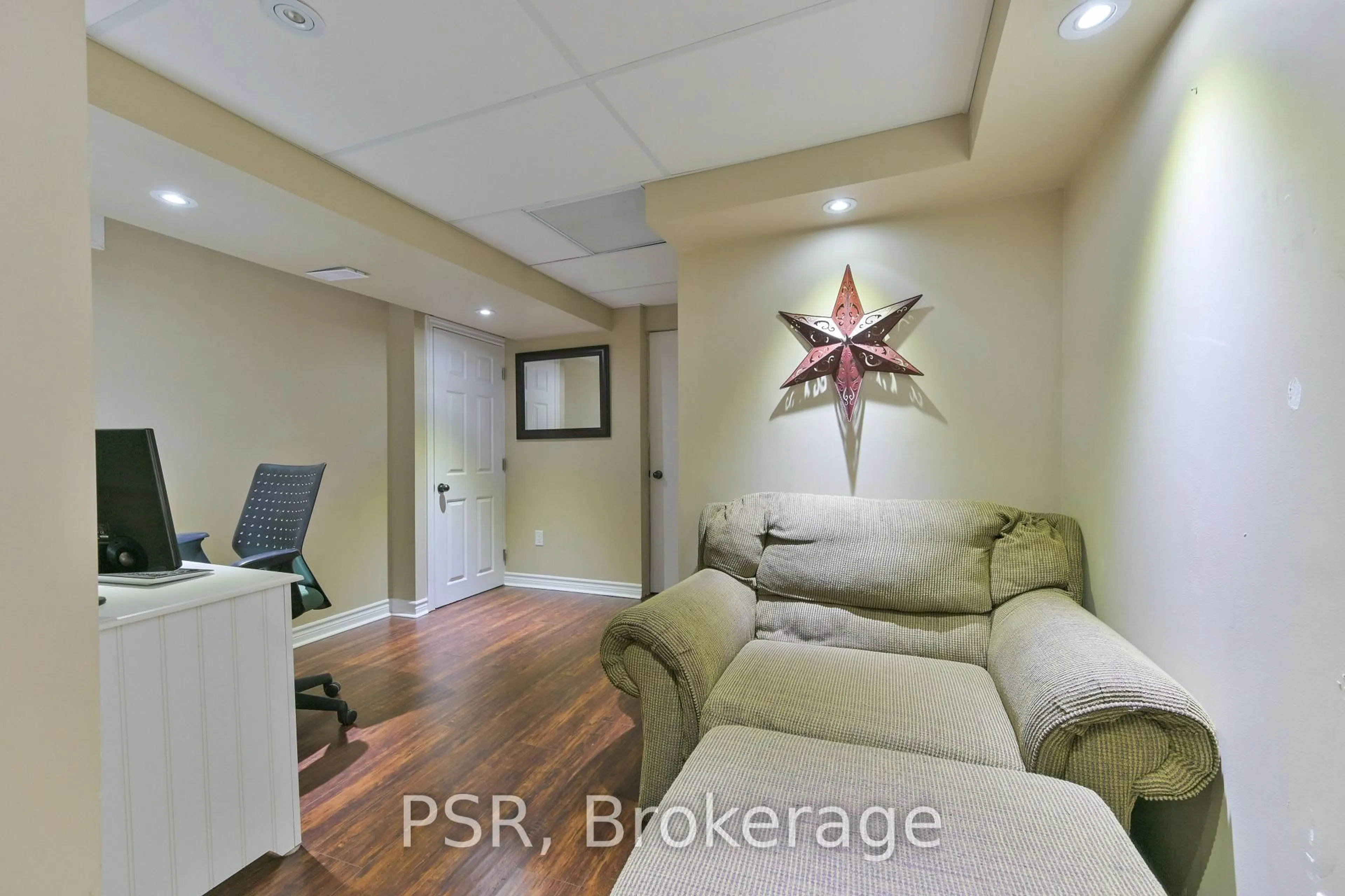 A pic of a room for 35 Arundel Dr, Vaughan Ontario L4H 2E6