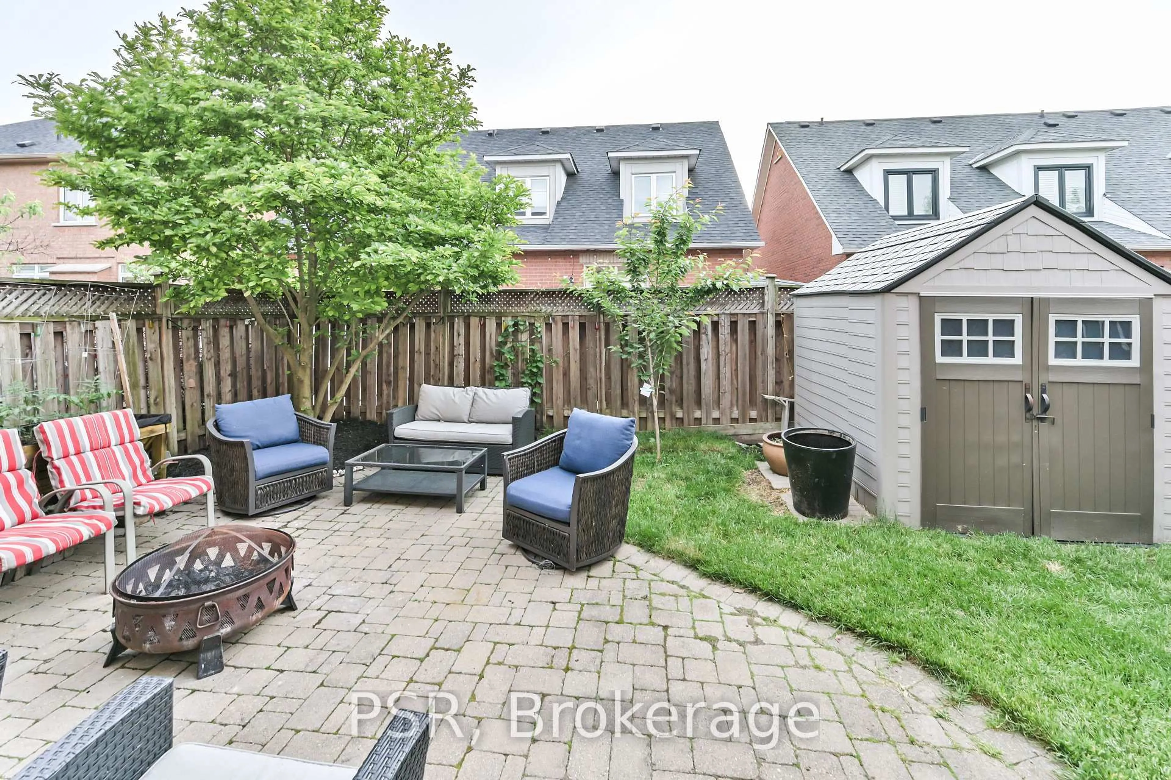 Patio, street for 35 Arundel Dr, Vaughan Ontario L4H 2E6