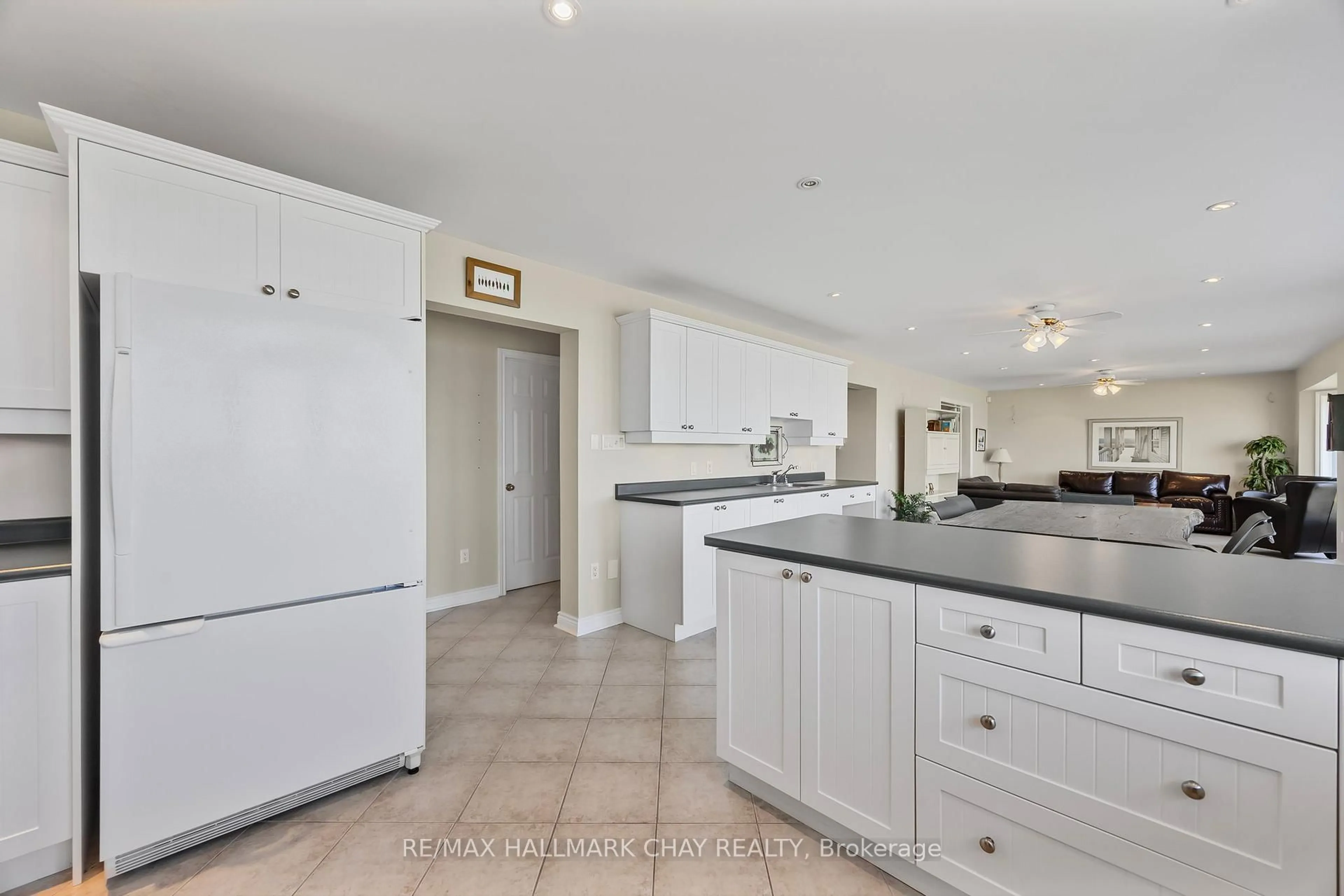 Unknown for 2653 Leonard St, Innisfil Ontario L9S 3V3