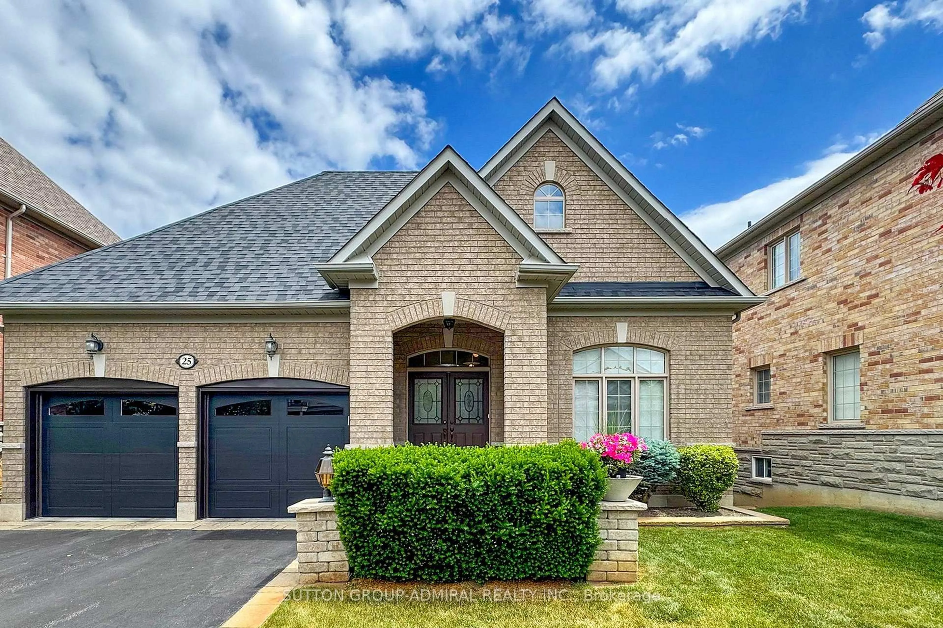 Home with brick exterior material, street for 25 Little Natalie Crt, Vaughan Ontario L6A 0J2