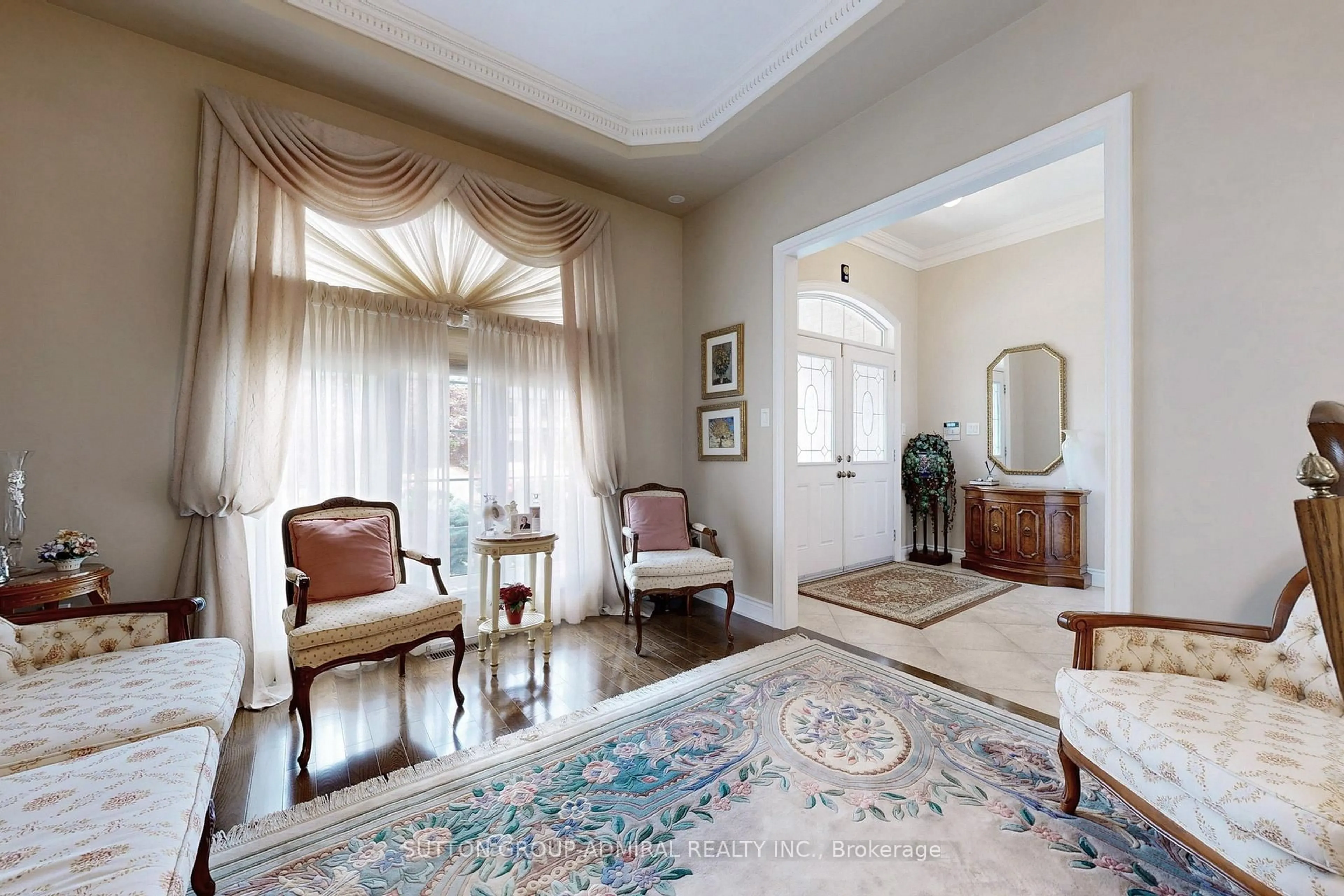 Indoor foyer for 25 Little Natalie Crt, Vaughan Ontario L6A 0J2