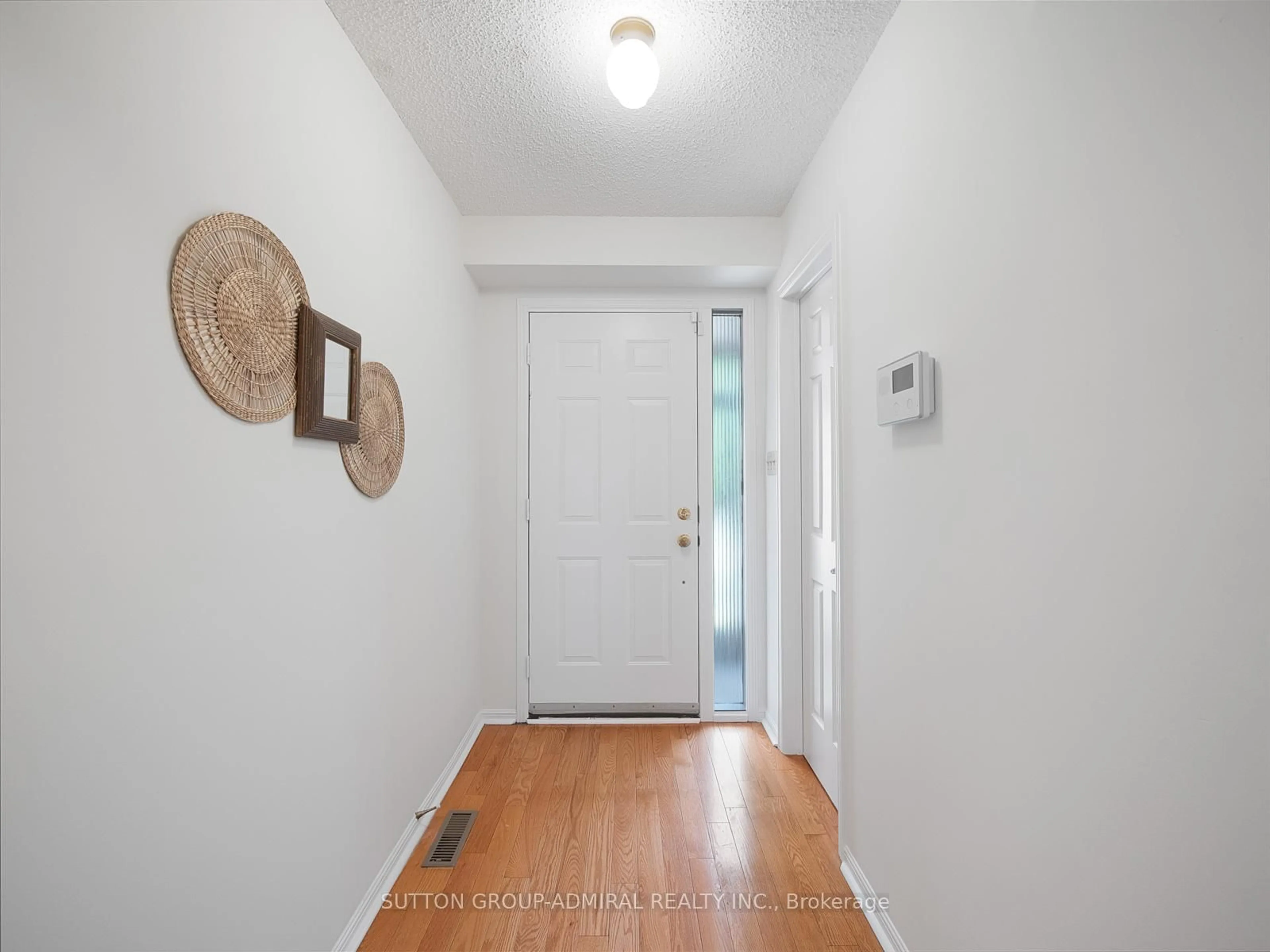 Indoor entryway for 66 Graham Cres, Markham Ontario L3P 4M1