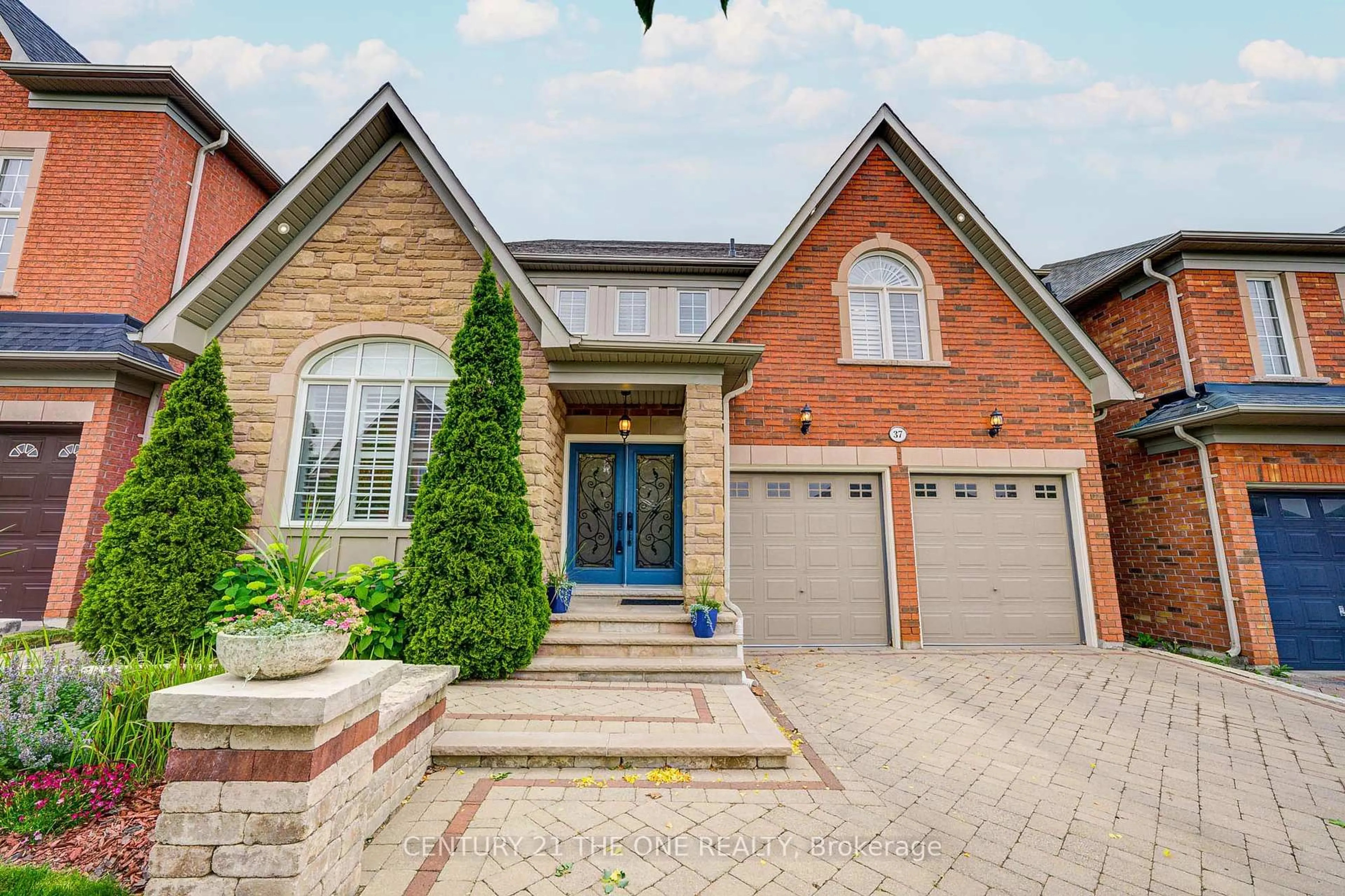 Home with brick exterior material, street for 37 Alhart St, Richmond Hill Ontario L4E 0A3