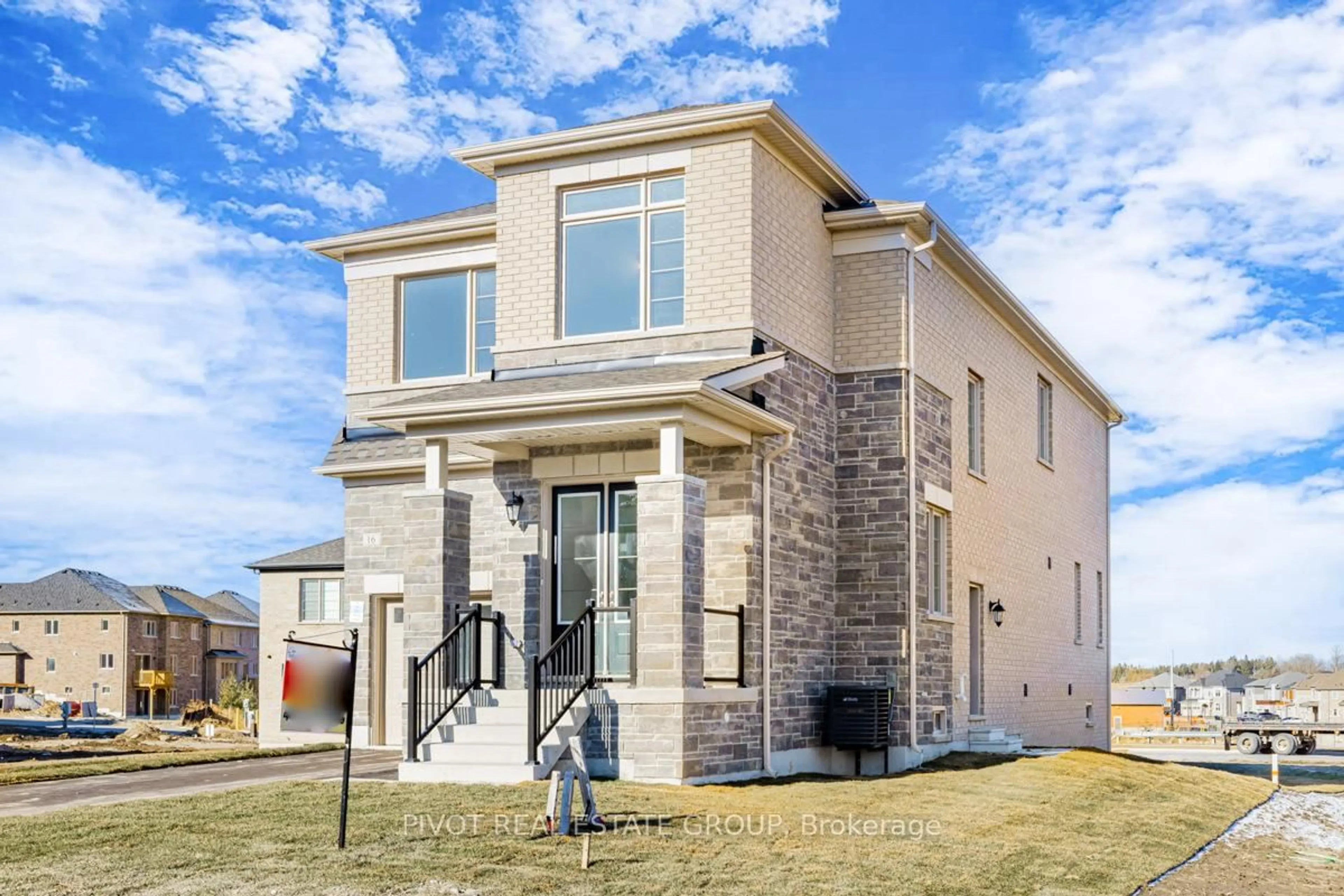 Home with brick exterior material, building for 16 Rowe St, Bradford West Gwillimbury Ontario L3Z 4M9