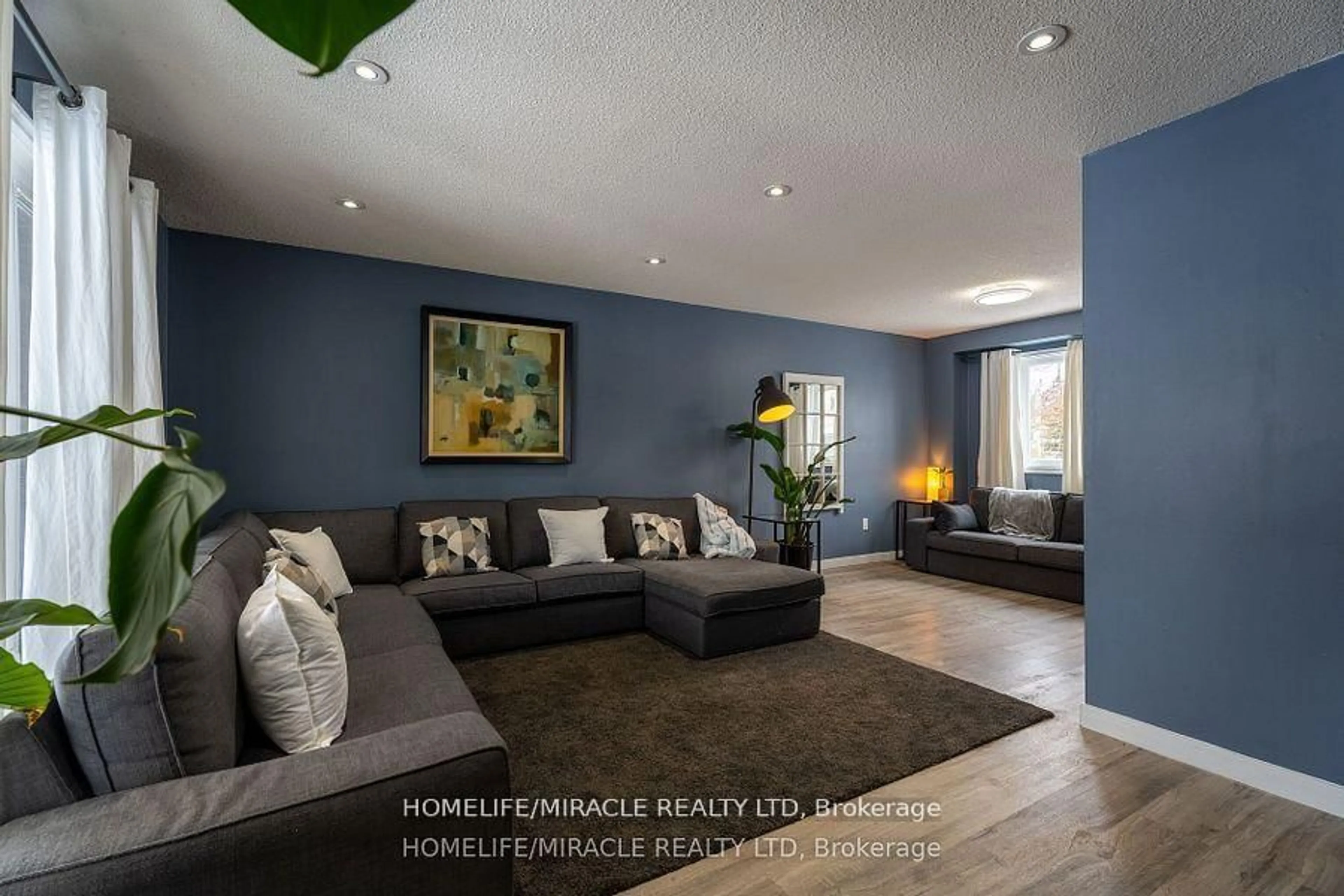 Unknown for 104 Stuart St, Whitchurch-Stouffville Ontario L4A 4S2