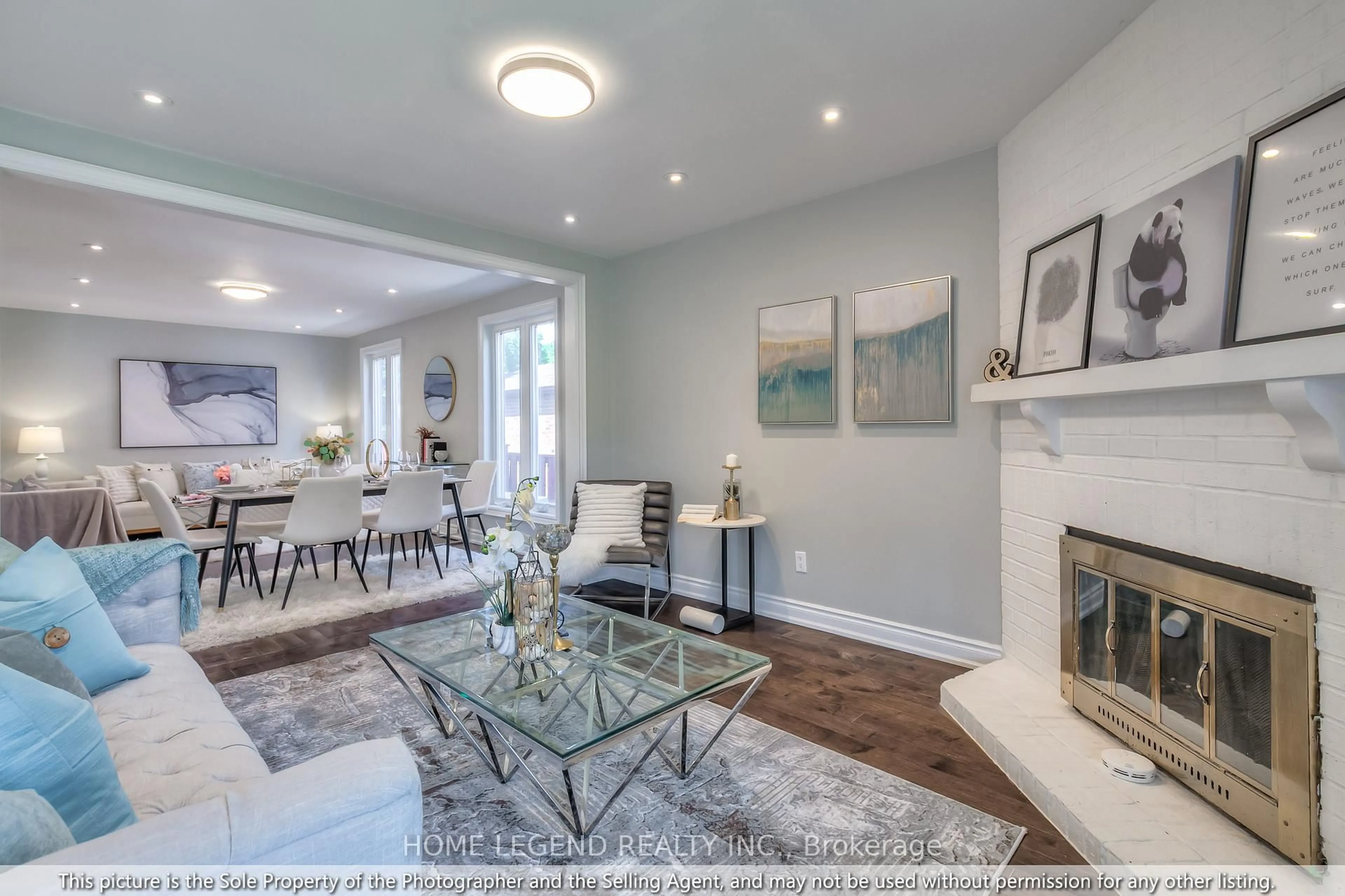 Living room with furniture, unknown for 102 Tangmere Cres, Markham Ontario L3R 6Y5
