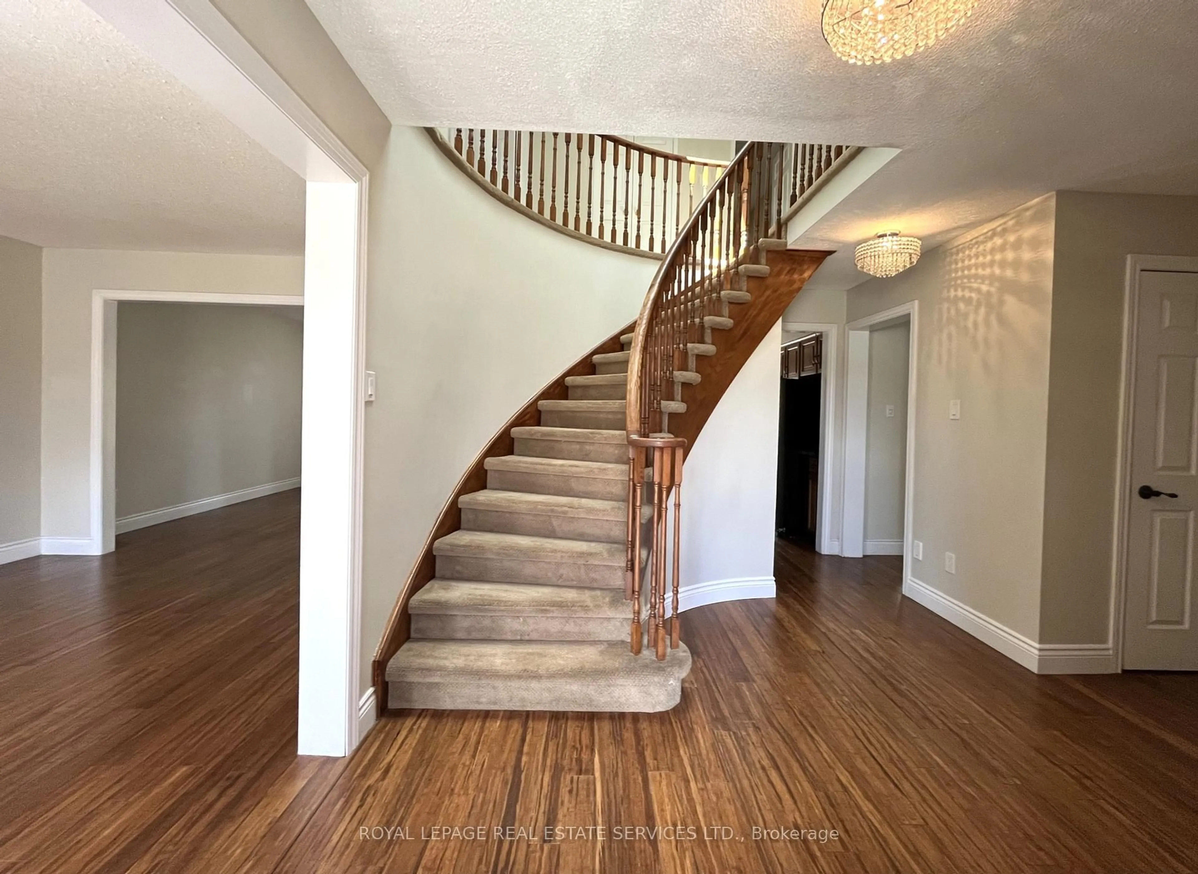Unknown for 79 Doris Cres, Newmarket Ontario L3Y 7V5