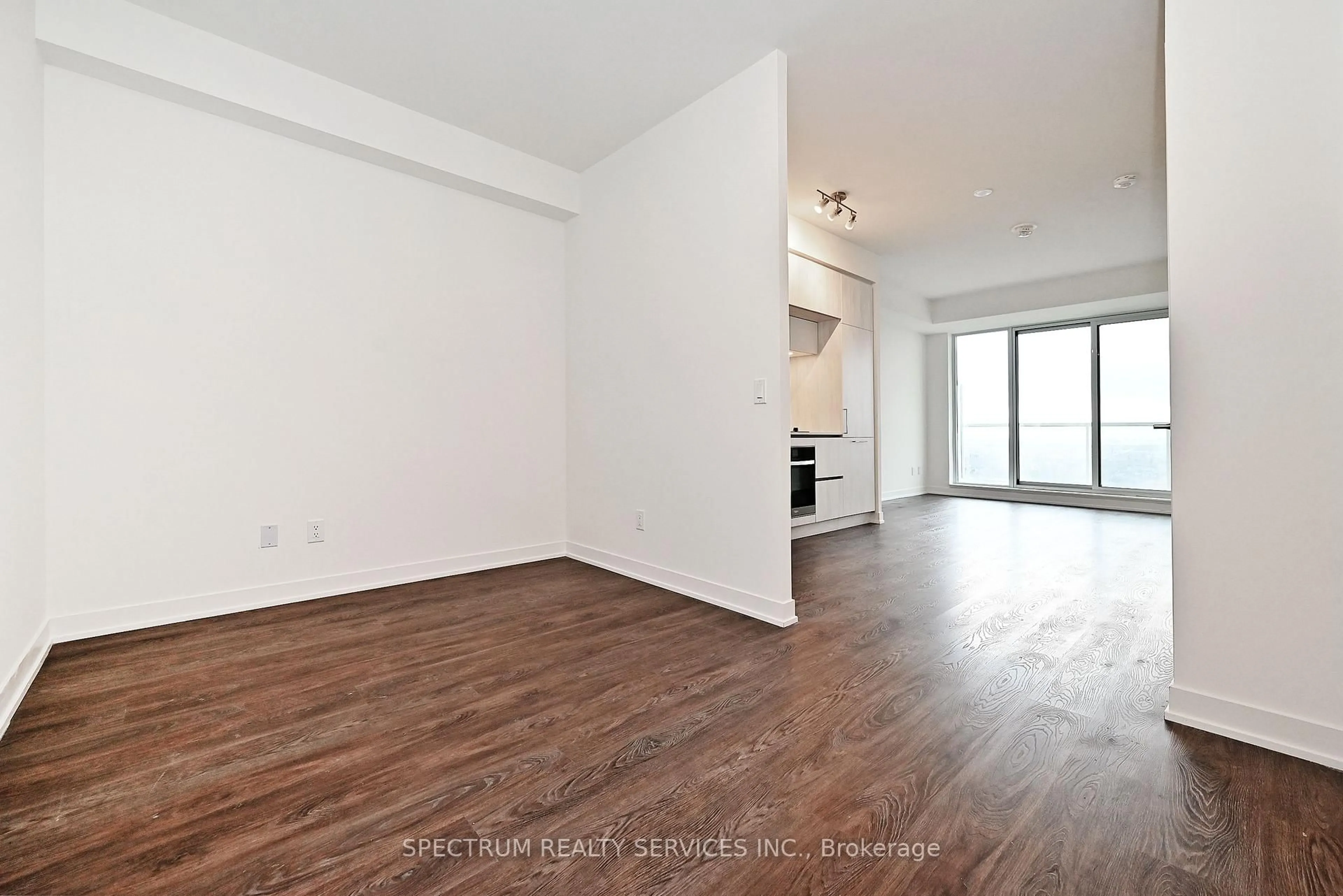 A pic of a room for 2 David Eyer Rd #1222, Richmond Hill Ontario L4S 0N6