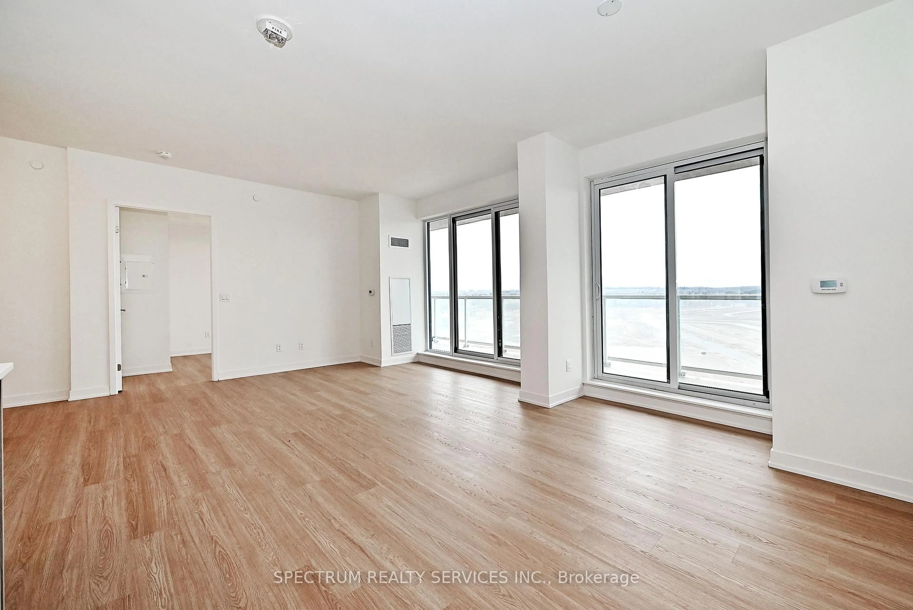 A pic of a room for 2 David Eyer Rd #1027, Richmond Hill Ontario L4S 0N6
