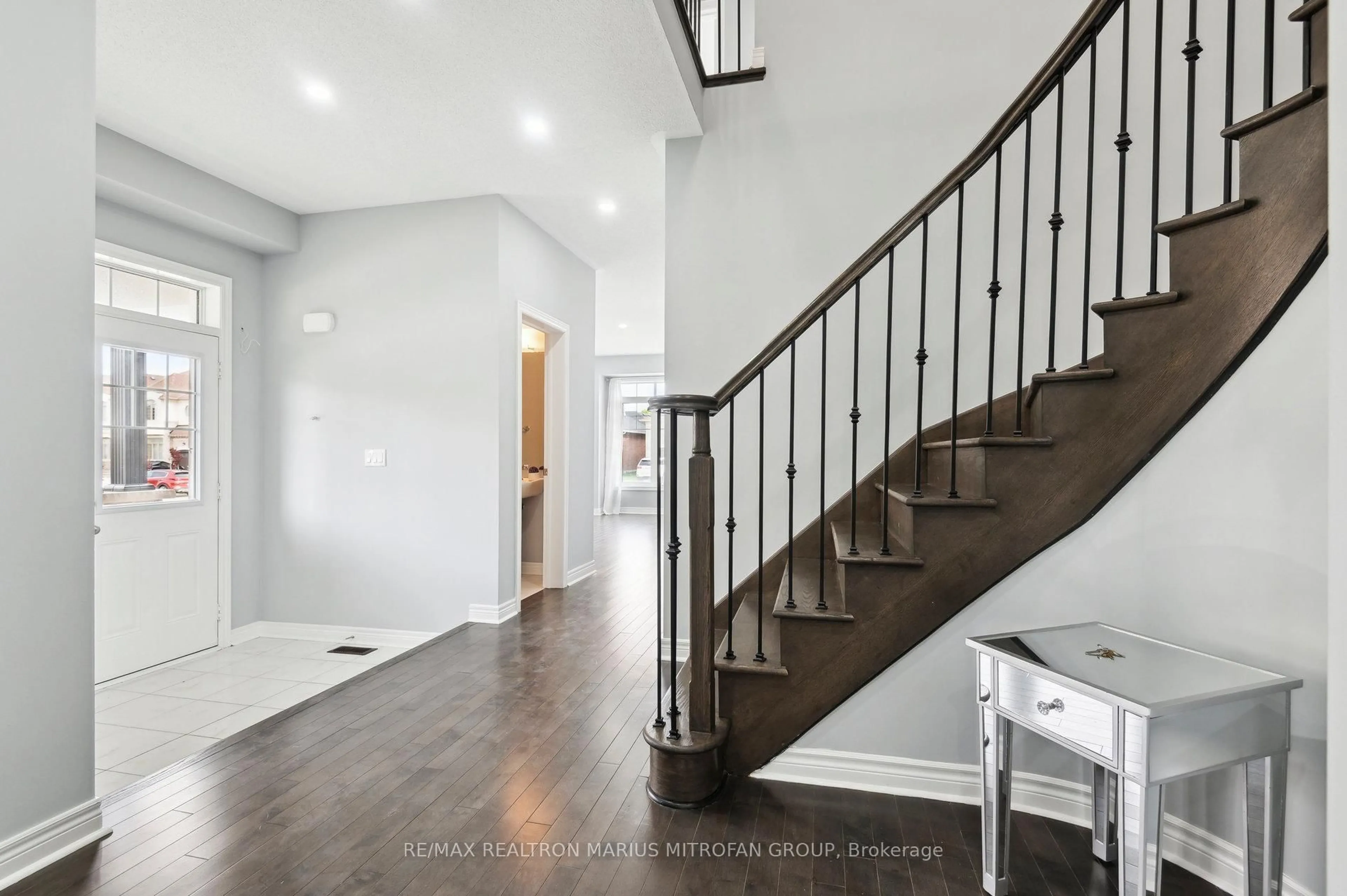 Unknown for 227 Inverness Way, Bradford West Gwillimbury Ontario L3Z 0W6
