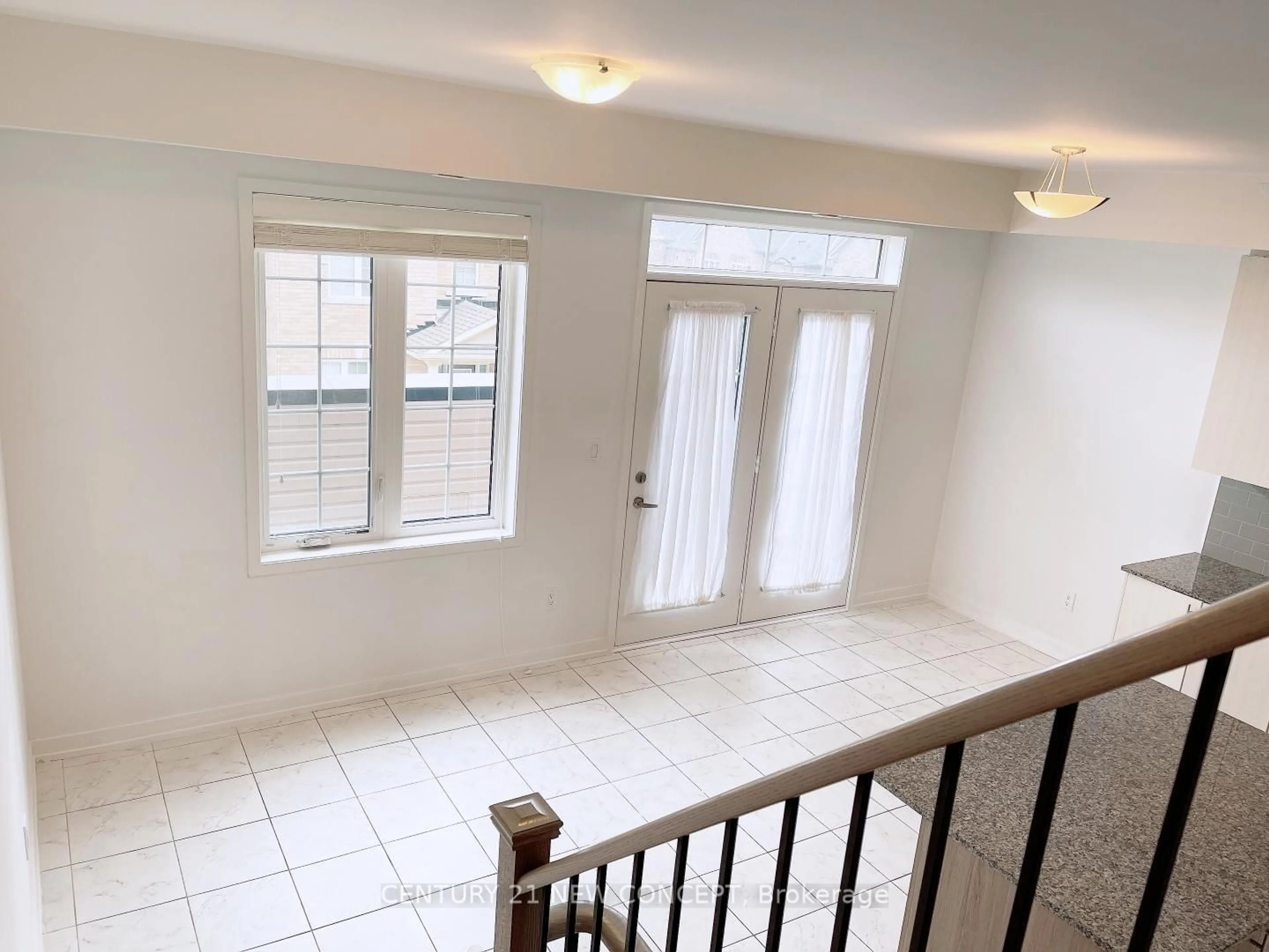 A pic of a room for 227 Harding Park St, Newmarket Ontario L3Y 0E3