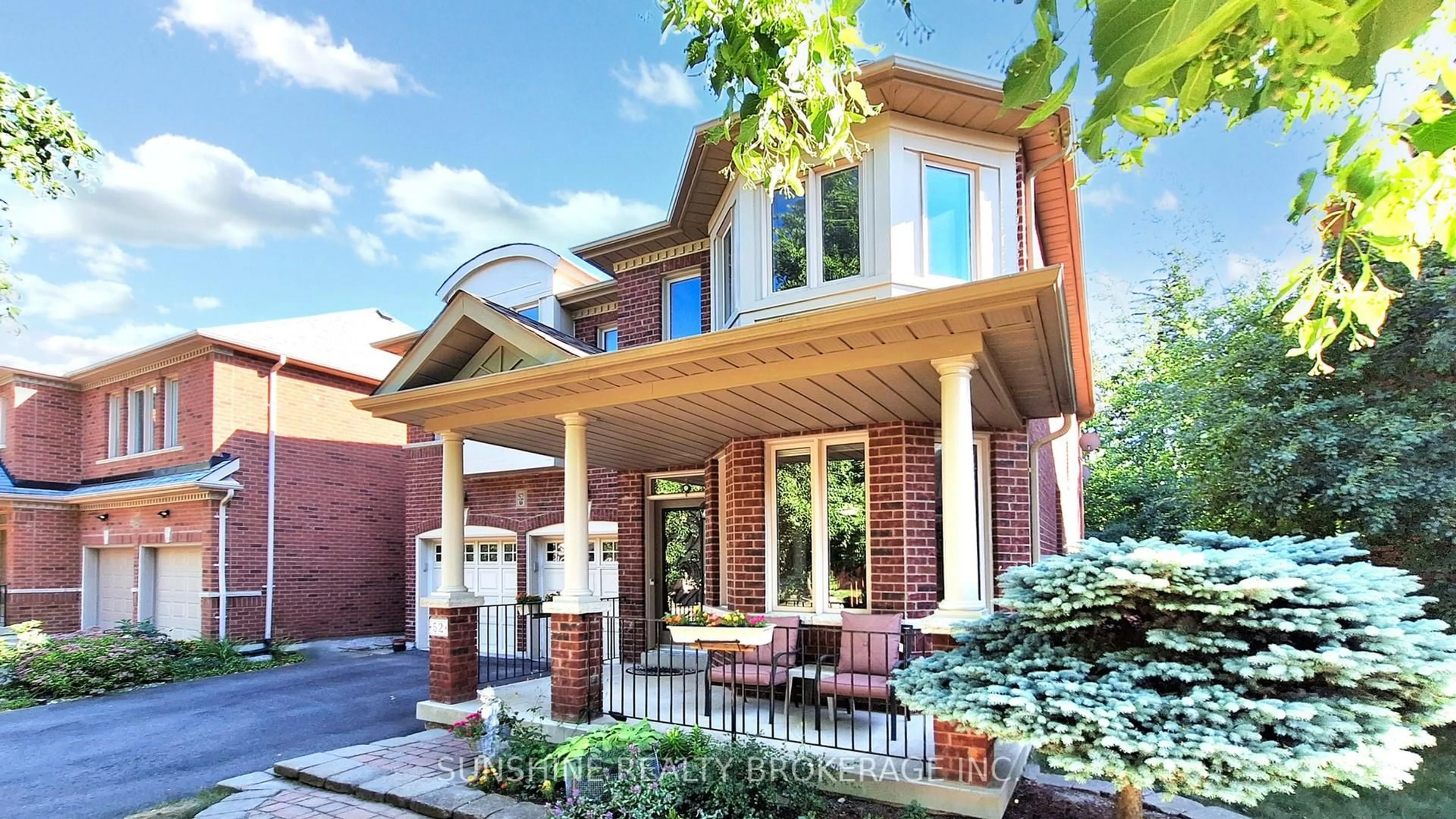 Home with brick exterior material, street for 52 Abilene Crt, Richmond Hill Ontario L4C 0S6