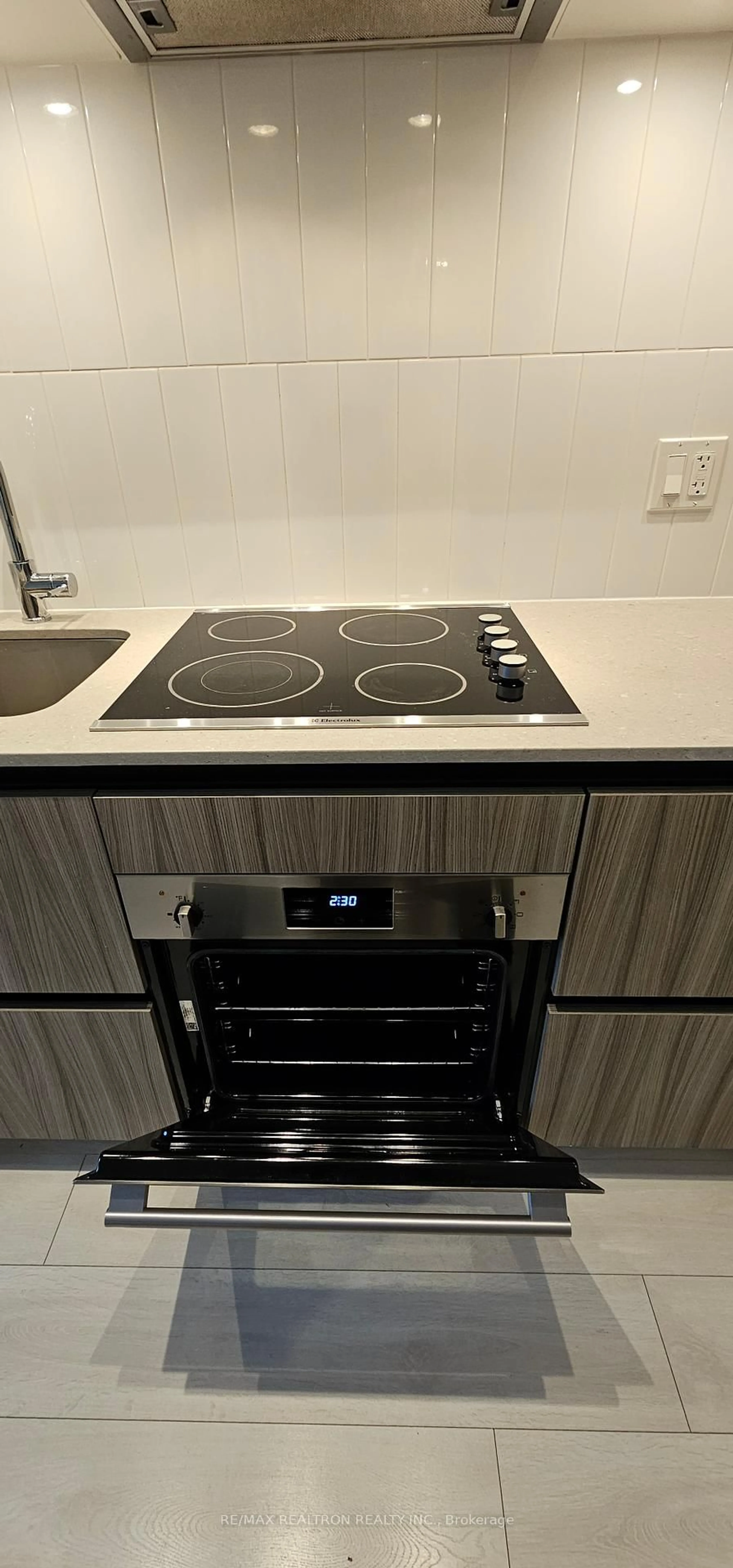 Standard kitchen, unknown for 7950 Bathurst St #432, Vaughan Ontario L4J 0L4