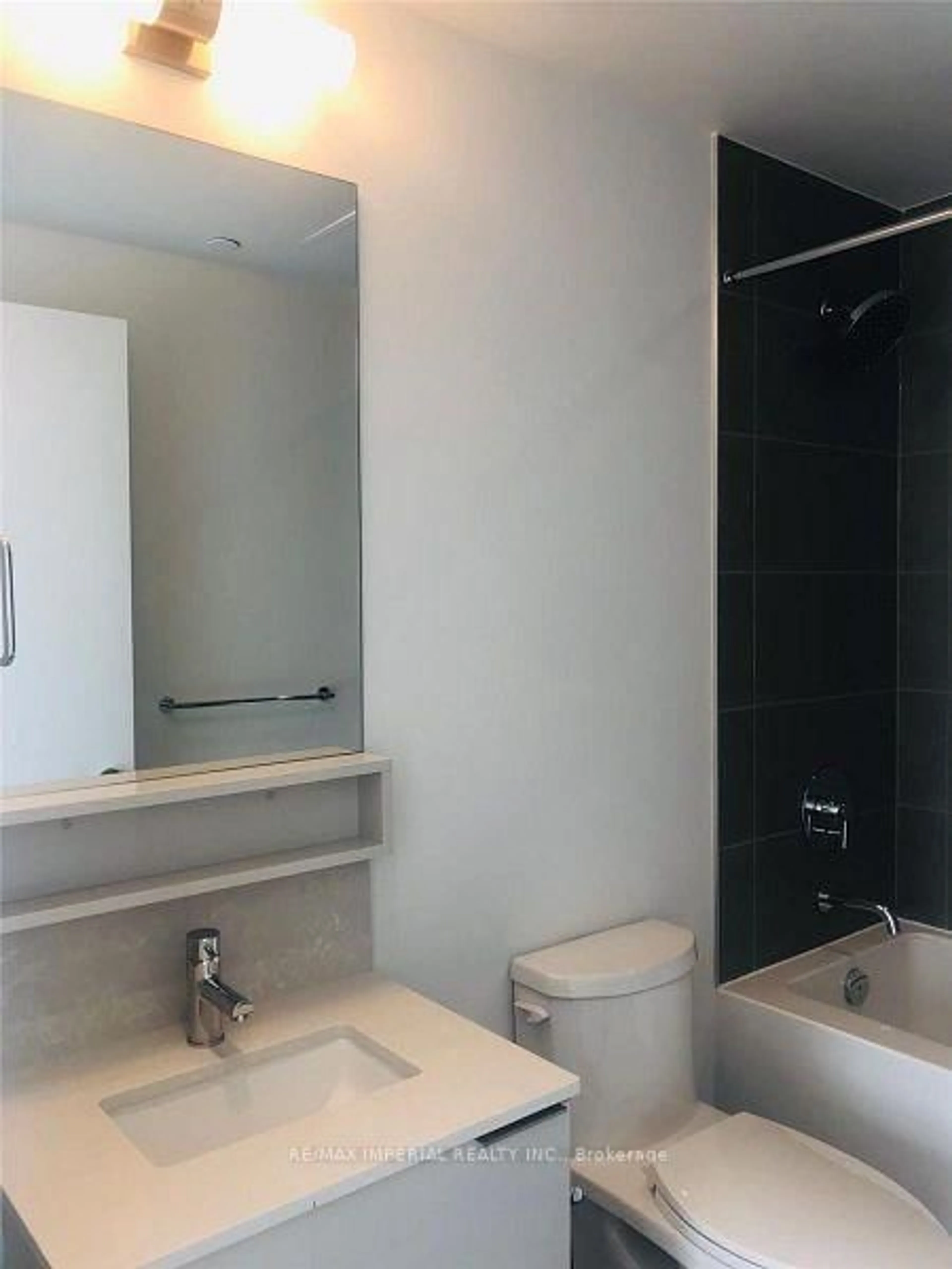 Standard bathroom, unknown for 5 Buttermill Ave #2603, Vaughan Ontario L4K 0J5