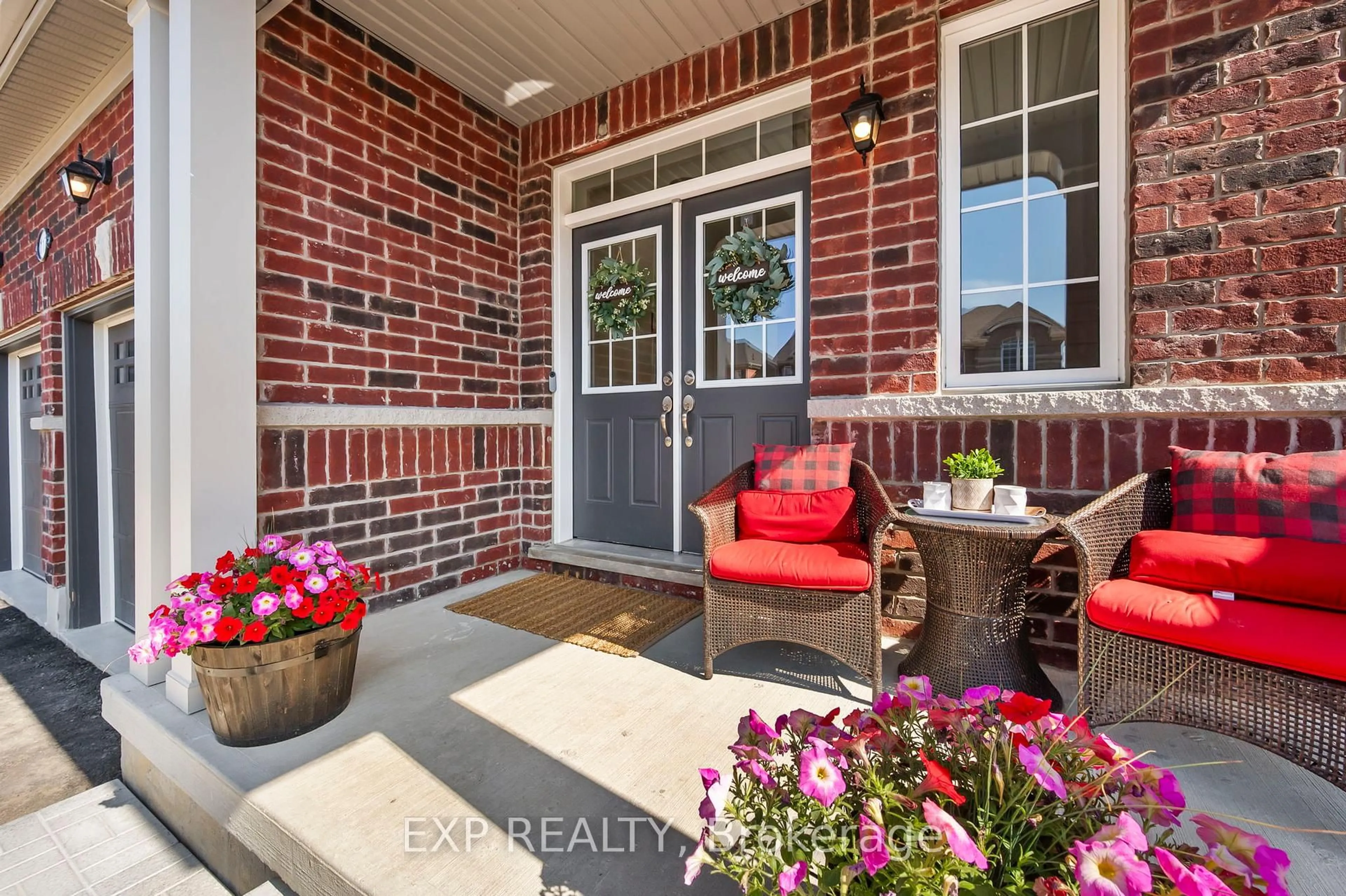 Home with brick exterior material, street for 117 Cliff Thompson Crt, Georgina Ontario L0E 1R0