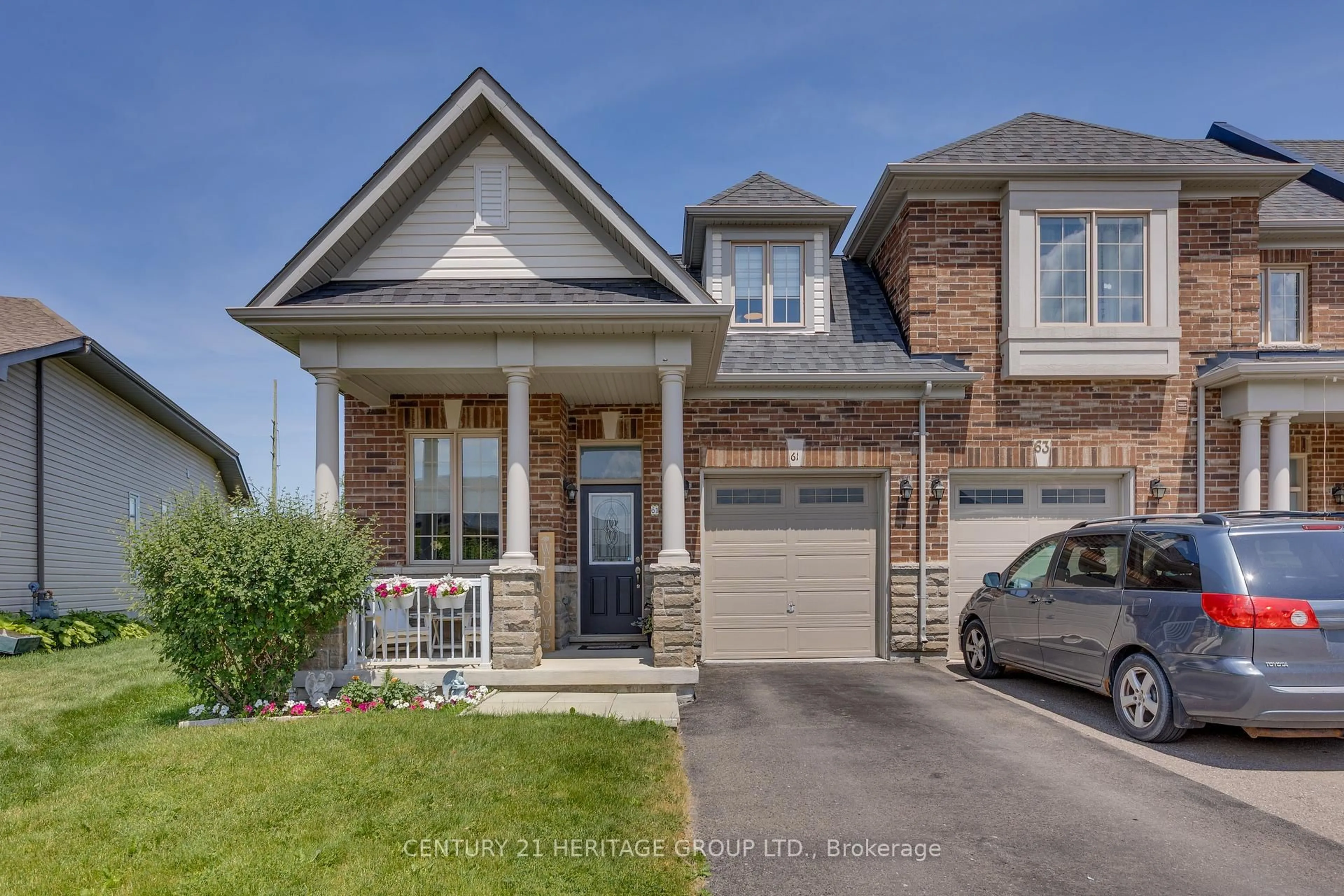 Home with brick exterior material, street for 61 Kingsmere Cres, New Tecumseth Ontario L9R 0K6