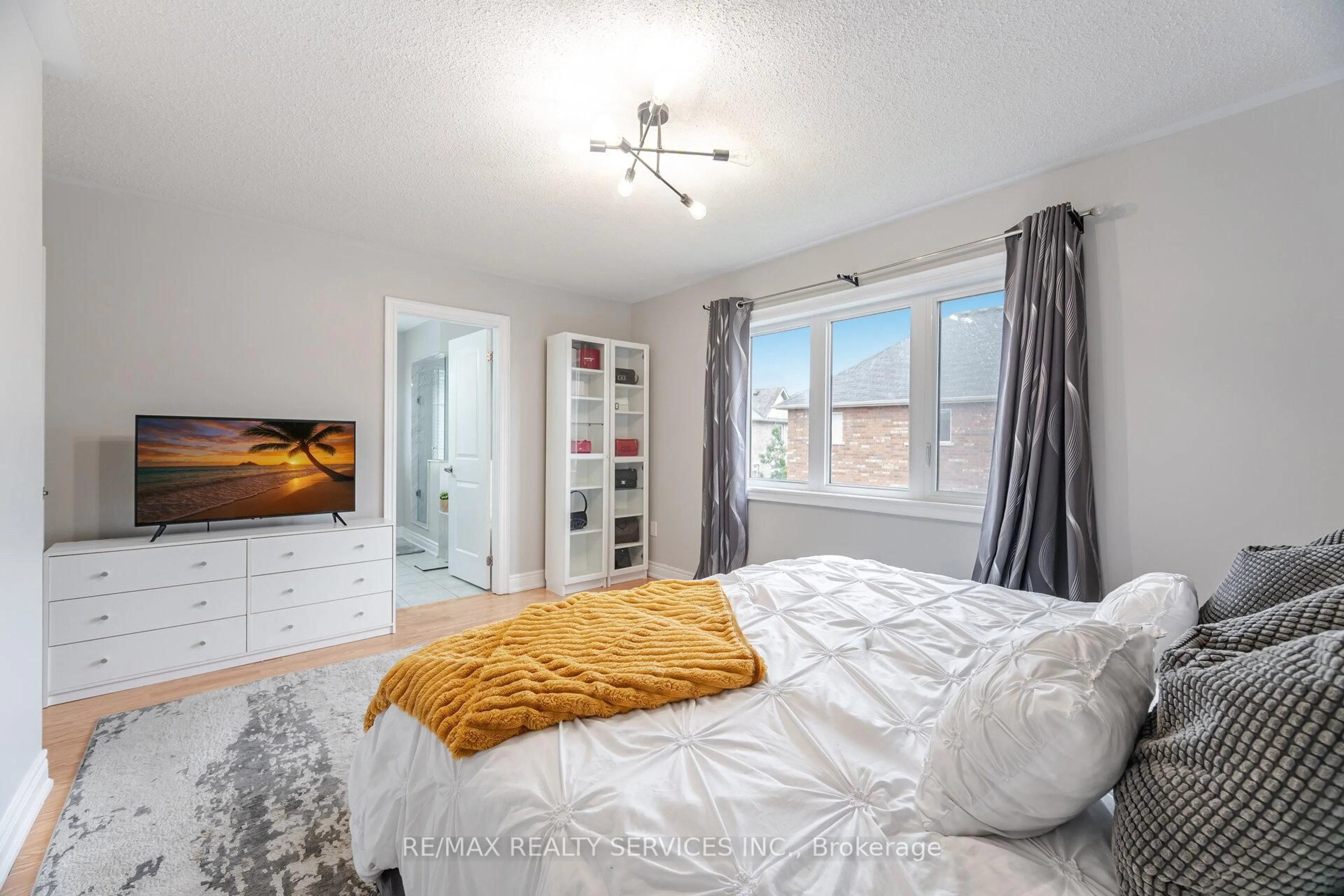 Bedroom with bed, wood/laminate floor for 143 Joes Dales Dr, Georgina Ontario L4P 0G7