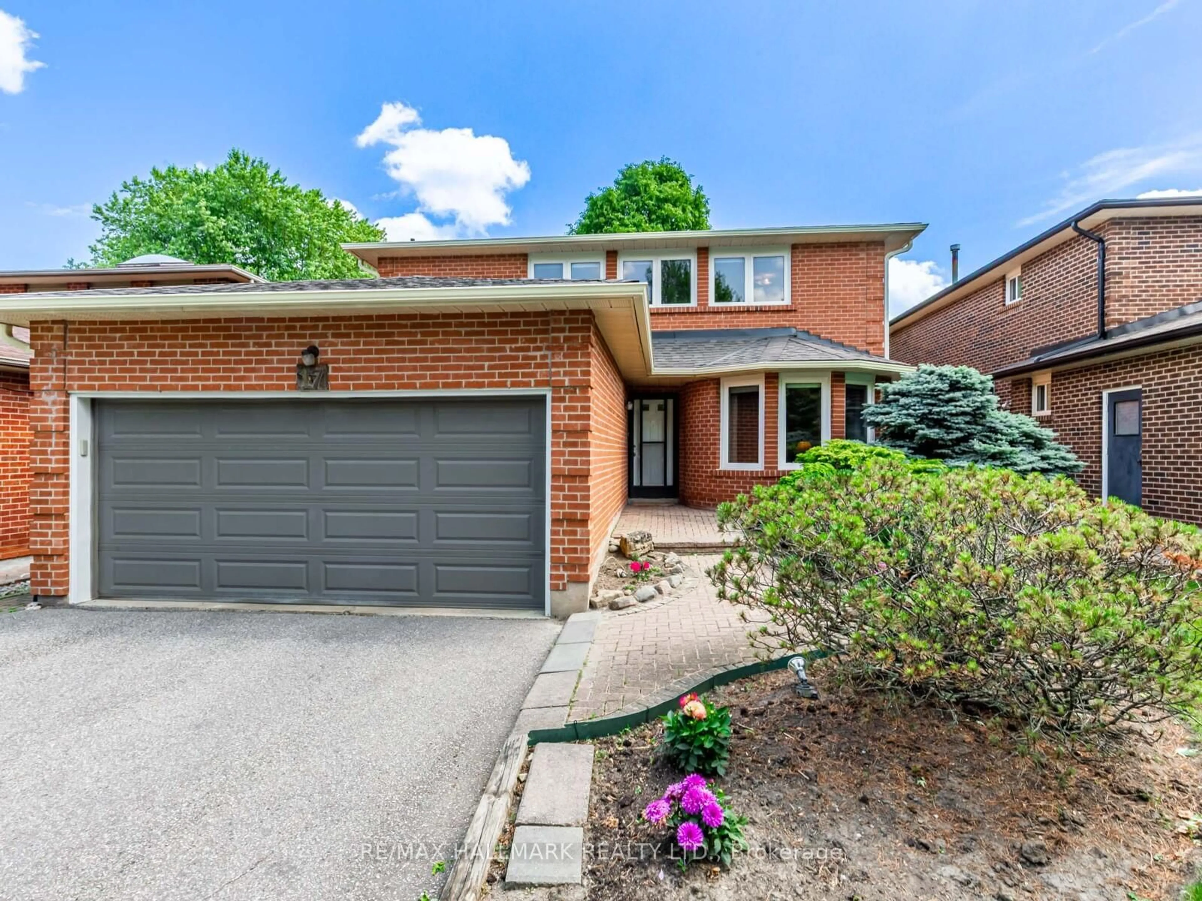 Home with brick exterior material, street for 17 Livingstone Rd, Markham Ontario L3T 7B9