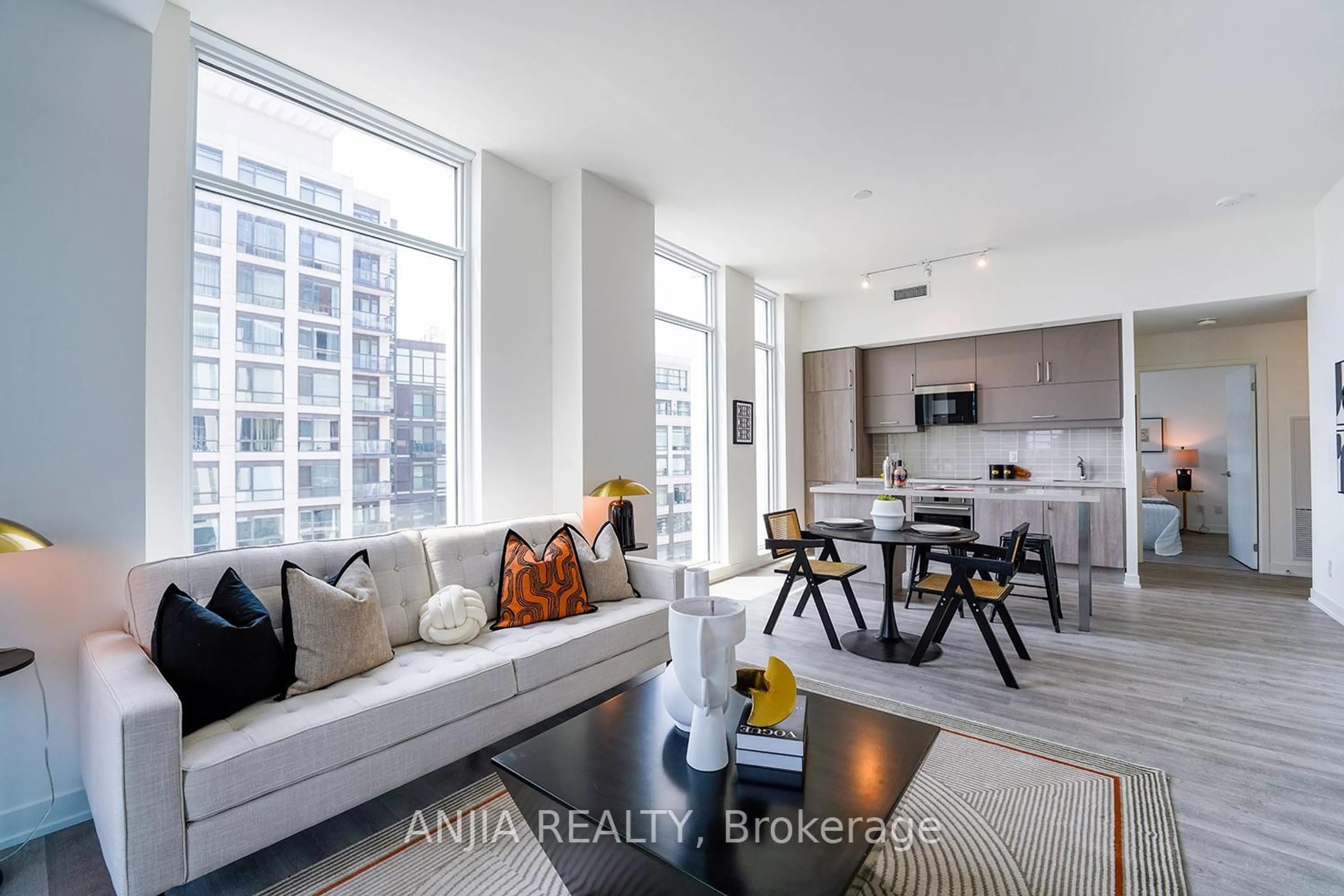 Living room with furniture, unknown for 8119 Birchmount Rd #1019, Markham Ontario L6G 0H5