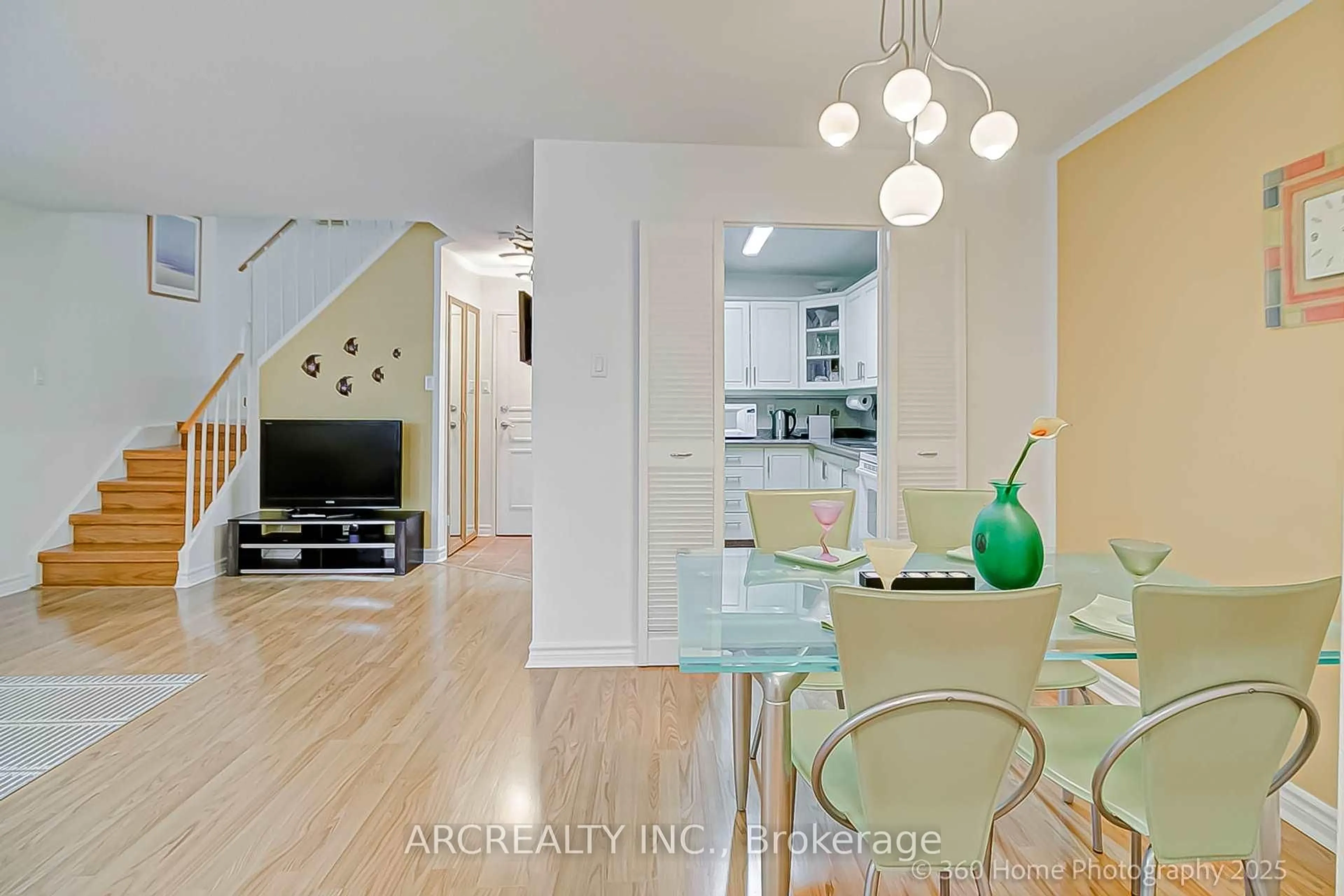 Unknown for 16 B Elgin St #165, Markham Ontario L3T 4T4