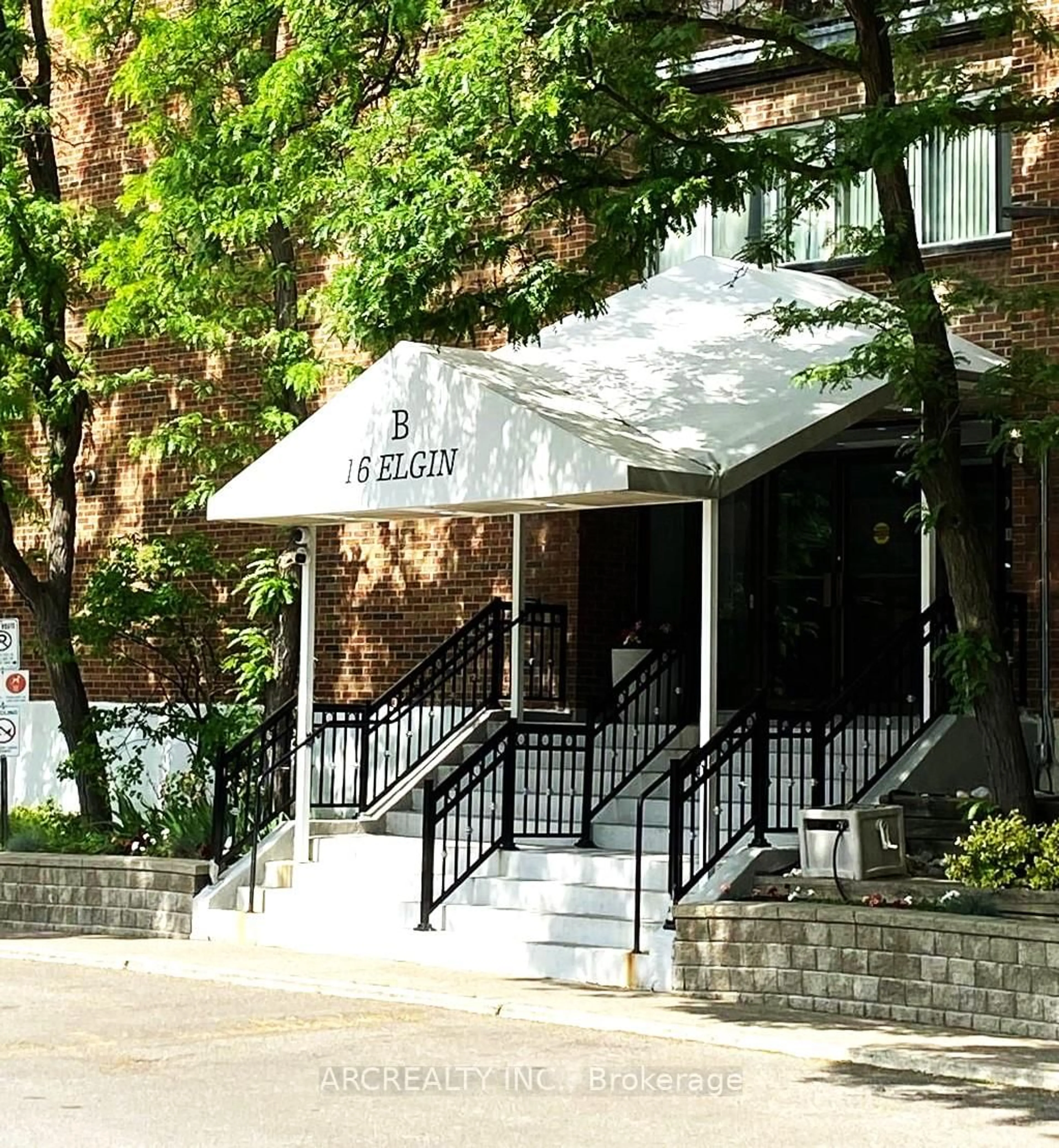 Unknown for 16 B Elgin St #165, Markham Ontario L3T 4T4