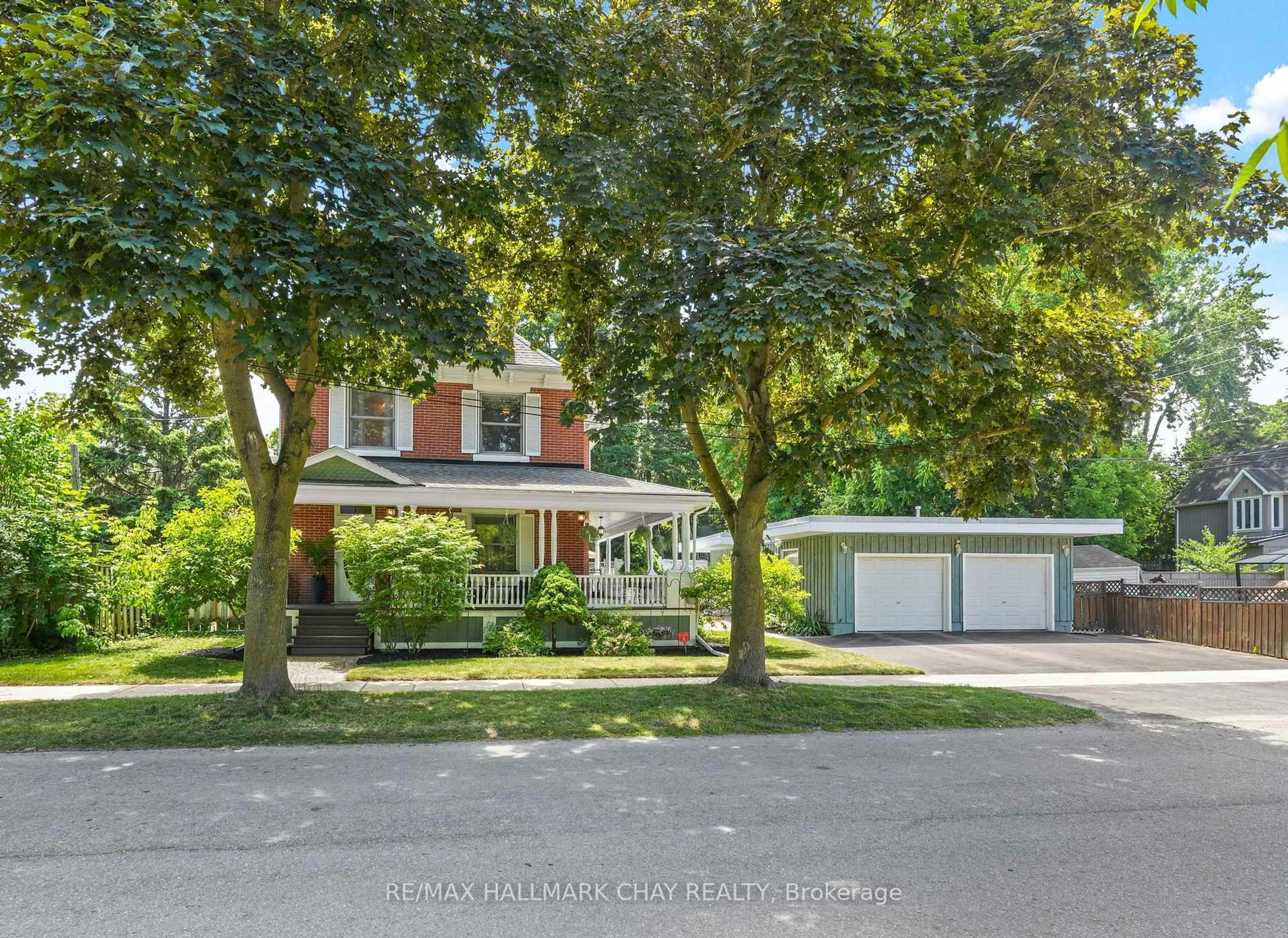A pic from outside/outdoor area/front of a property/back of a property/a pic from drone, street for 5 Greenaway St, New Tecumseth Ontario L0G 1W0