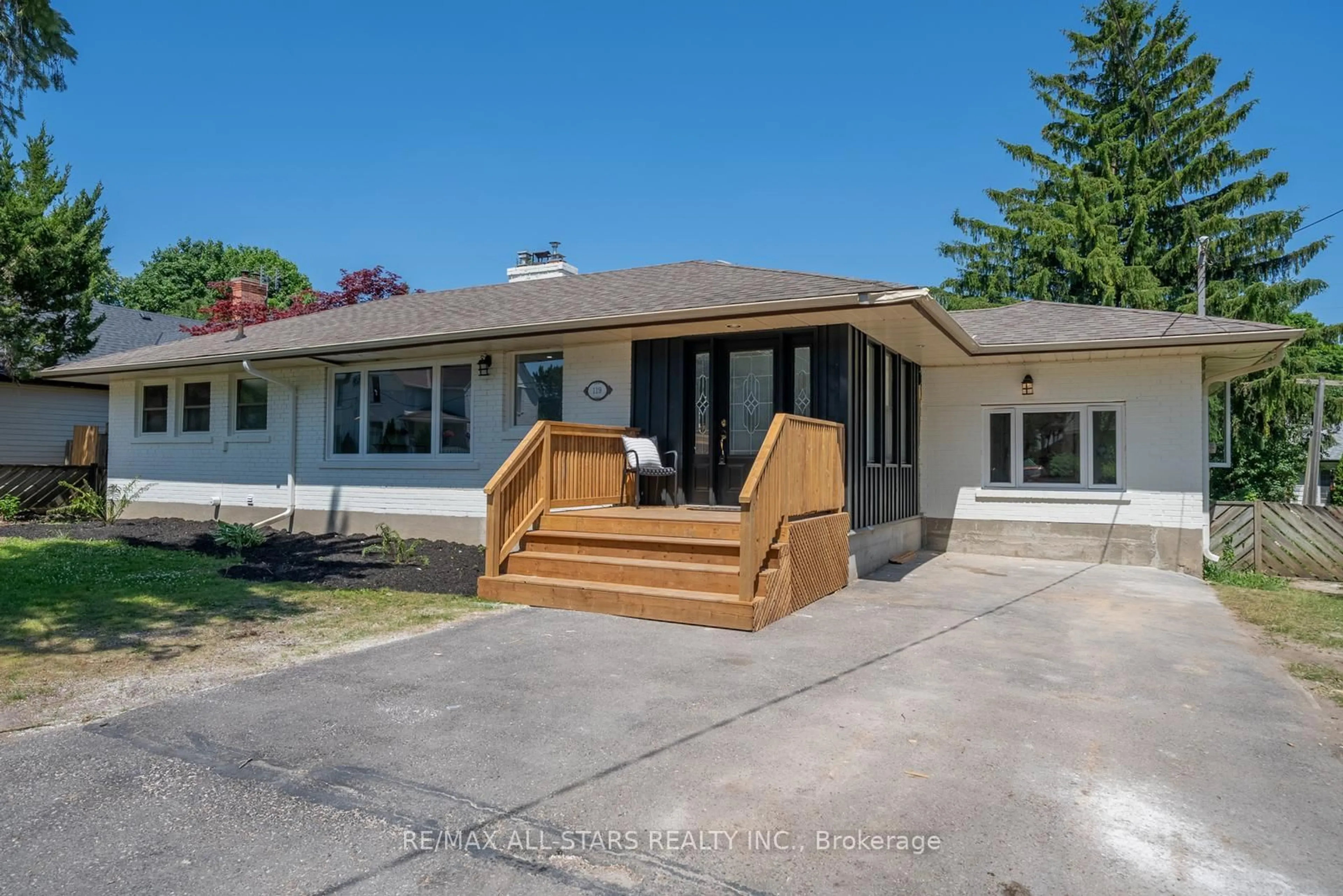 Unknown for 119 Albert St, Whitchurch-Stouffville Ontario L4A 1B2