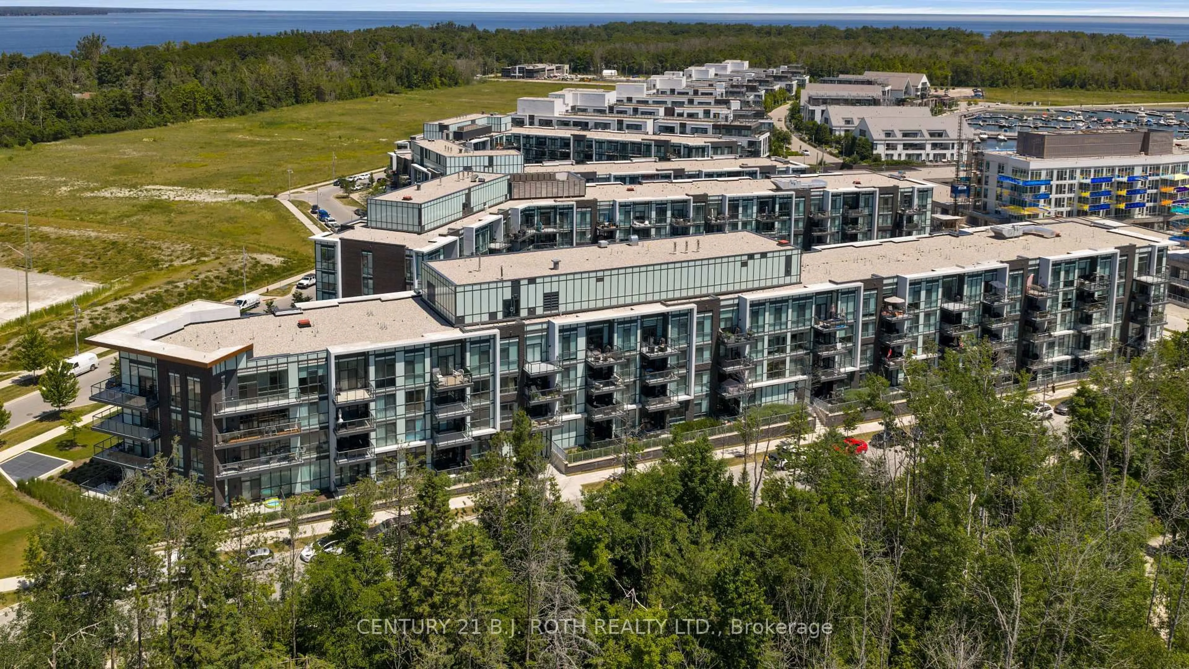 A pic from outside/outdoor area/front of a property/back of a property/a pic from drone, unknown for 415 Sea Ray Ave #247, Innisfil Ontario L9S 0R5