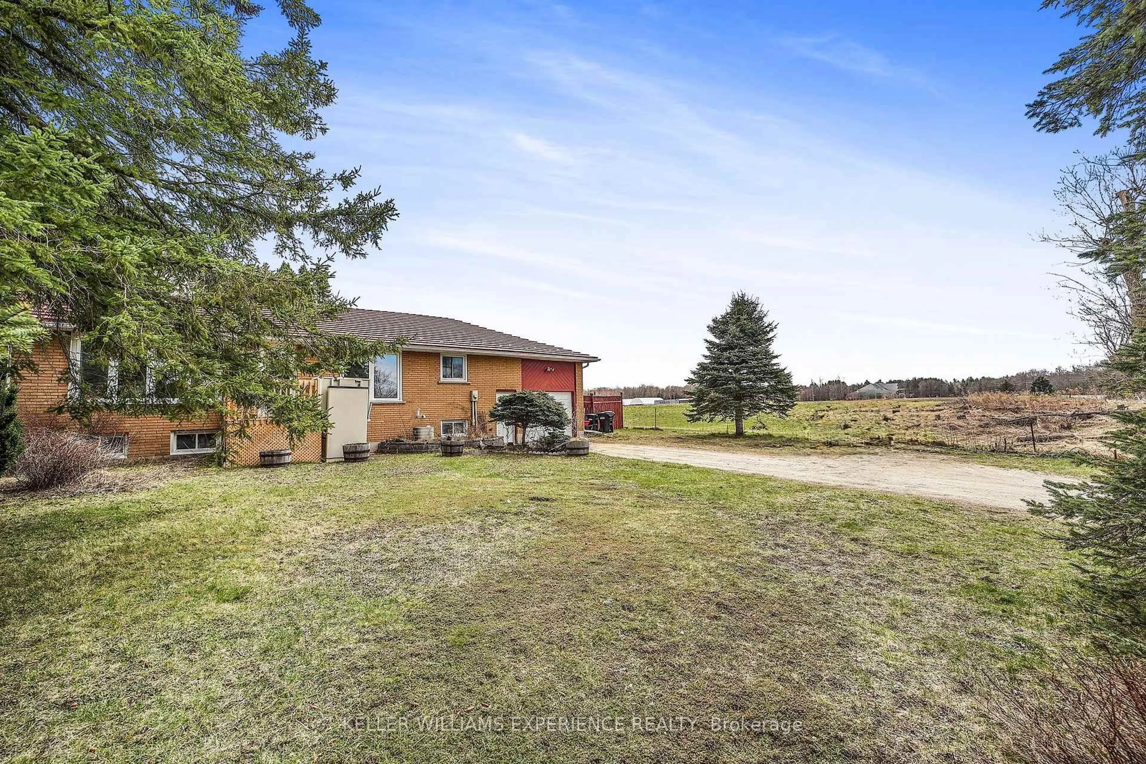 A pic from outside/outdoor area/front of a property/back of a property/a pic from drone, unknown for 7925 10 COUNTY Rd, Essa Ontario L0M 1B1