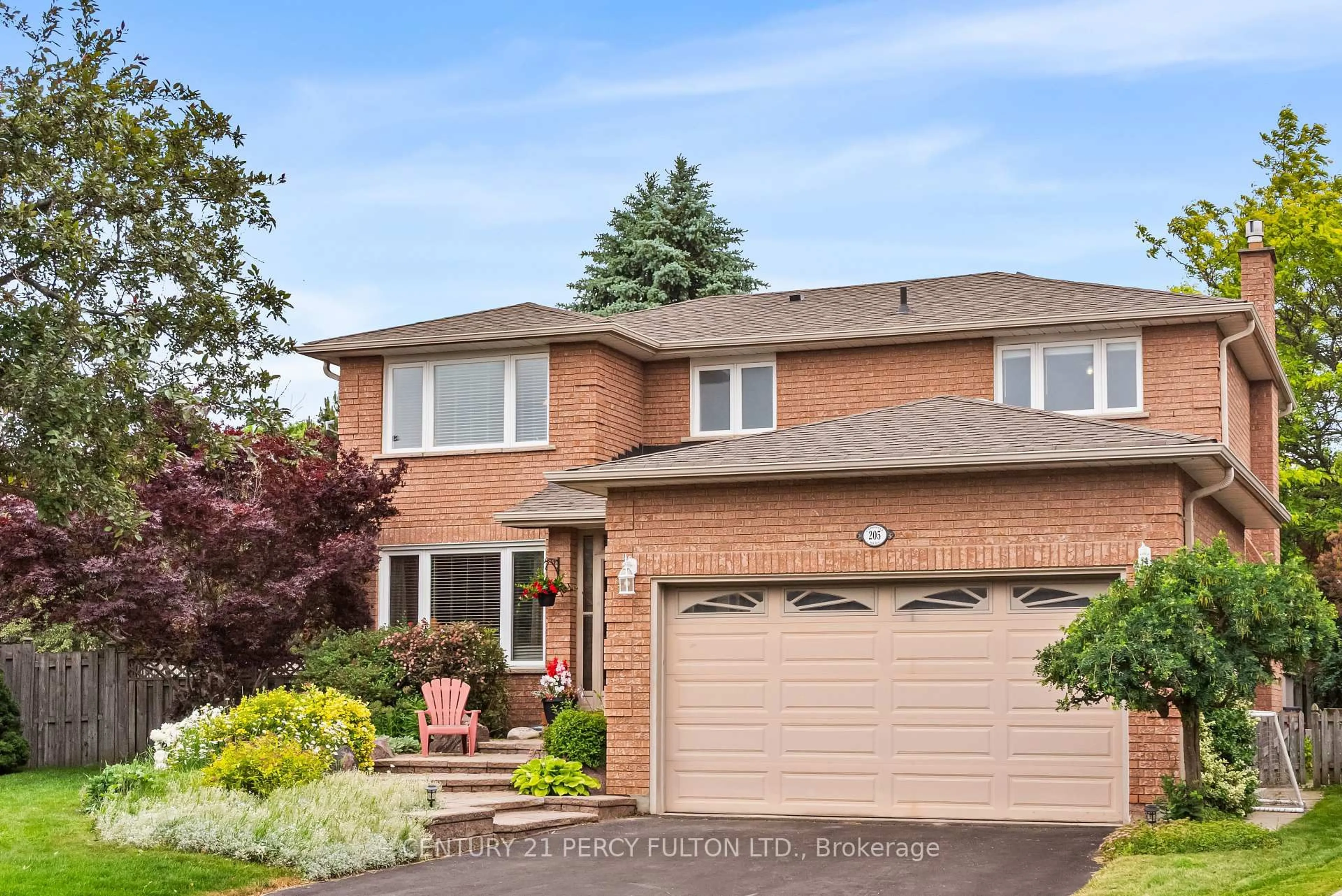 Home with brick exterior material, street for 205 Gabrielle Mews, Whitchurch-Stouffville Ontario L4A 5A4