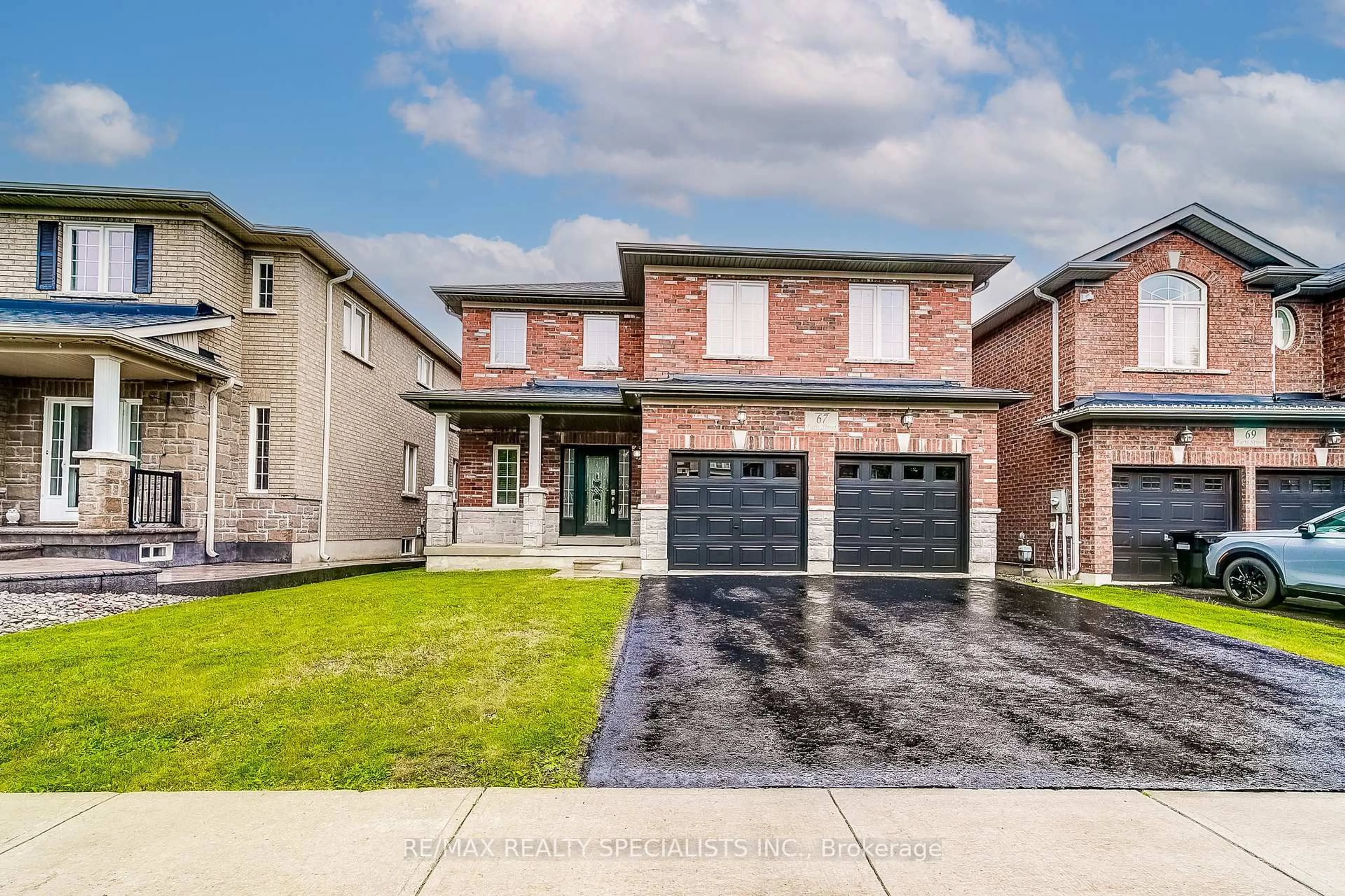 Home with brick exterior material, street for 67 Faris St, Bradford West Gwillimbury Ontario L3Z 0C5