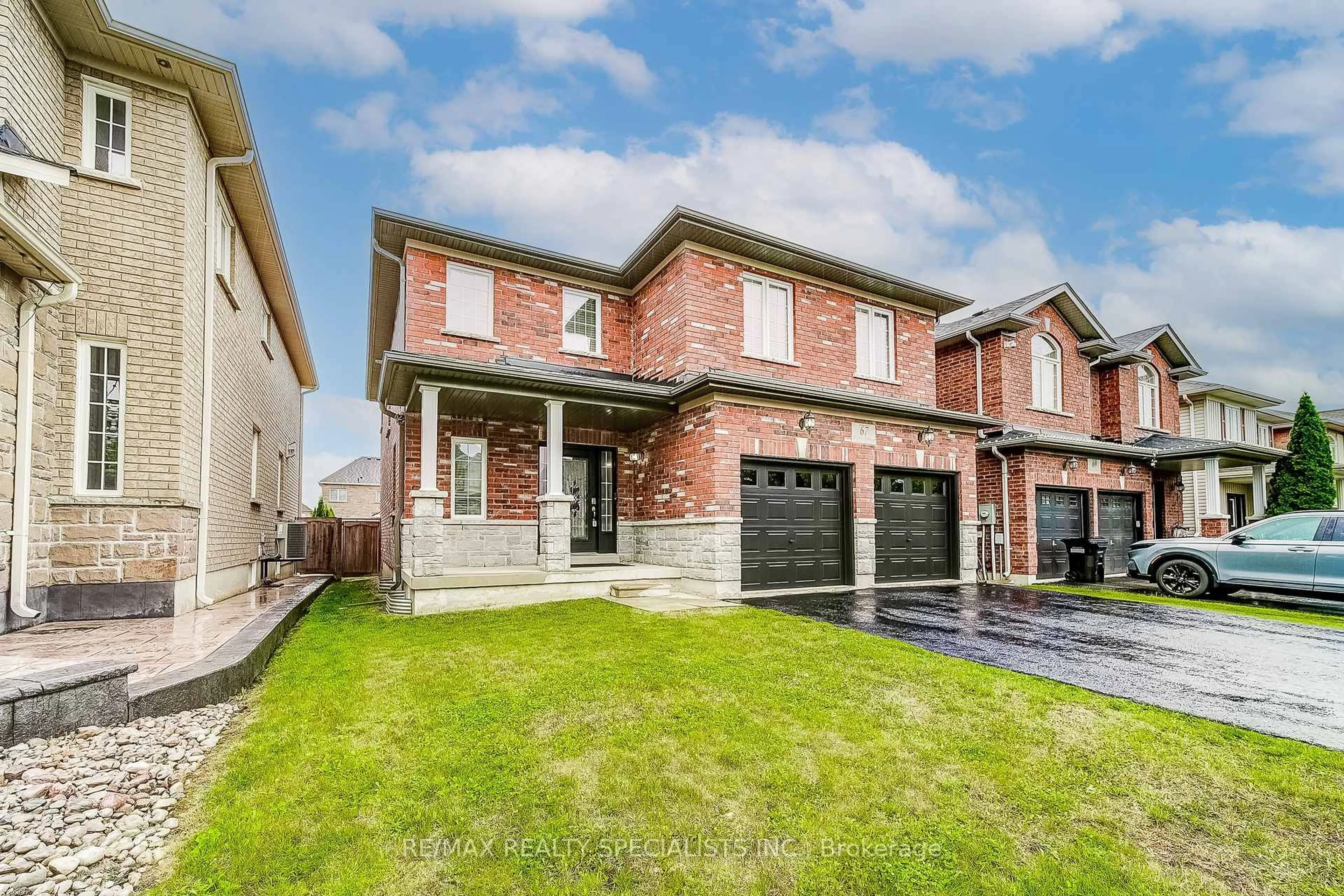 Home with brick exterior material, street for 67 Faris St, Bradford West Gwillimbury Ontario L3Z 0C5