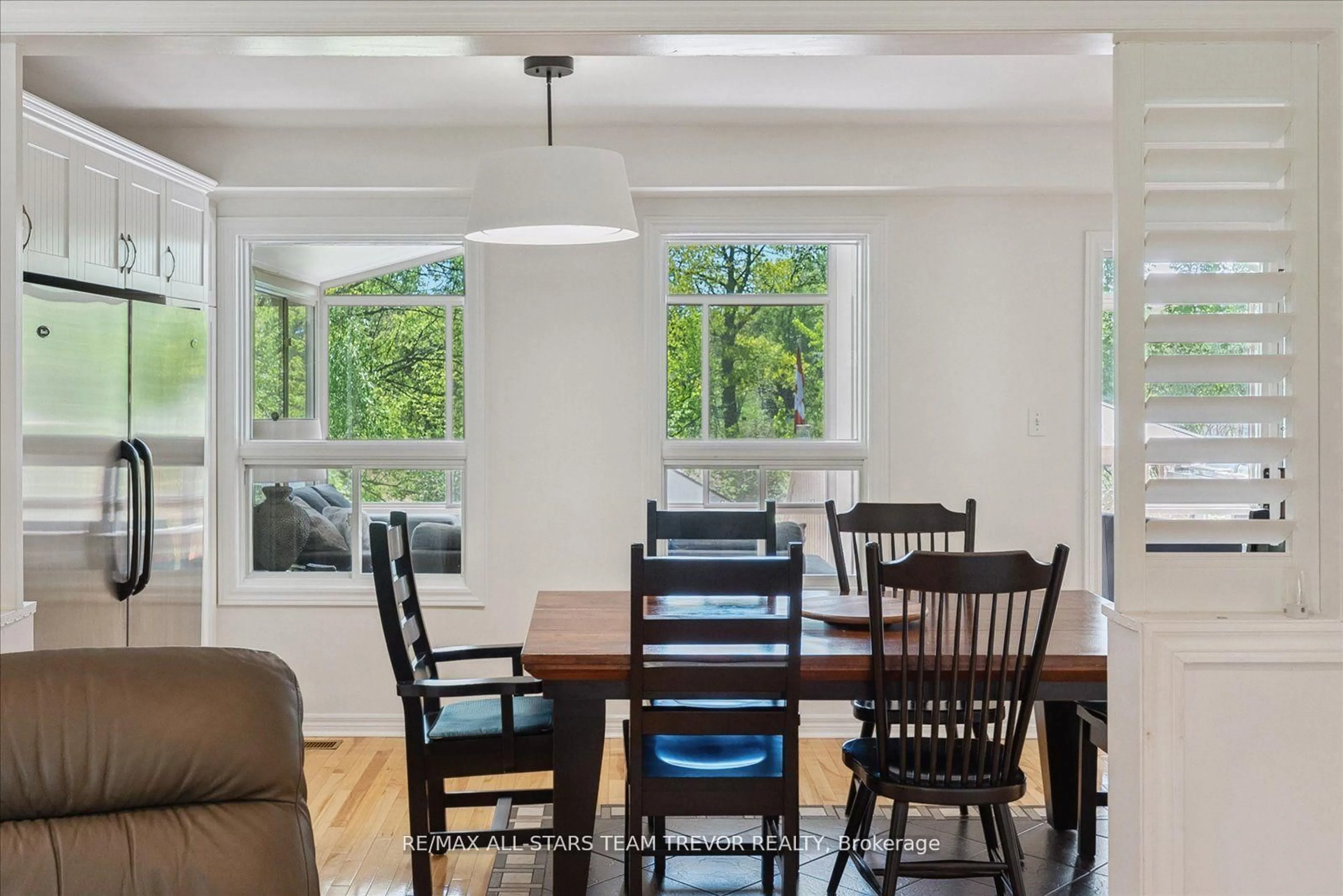 Dining room, unknown for 31 Riveredge Dr, Georgina Ontario L4P 2N8