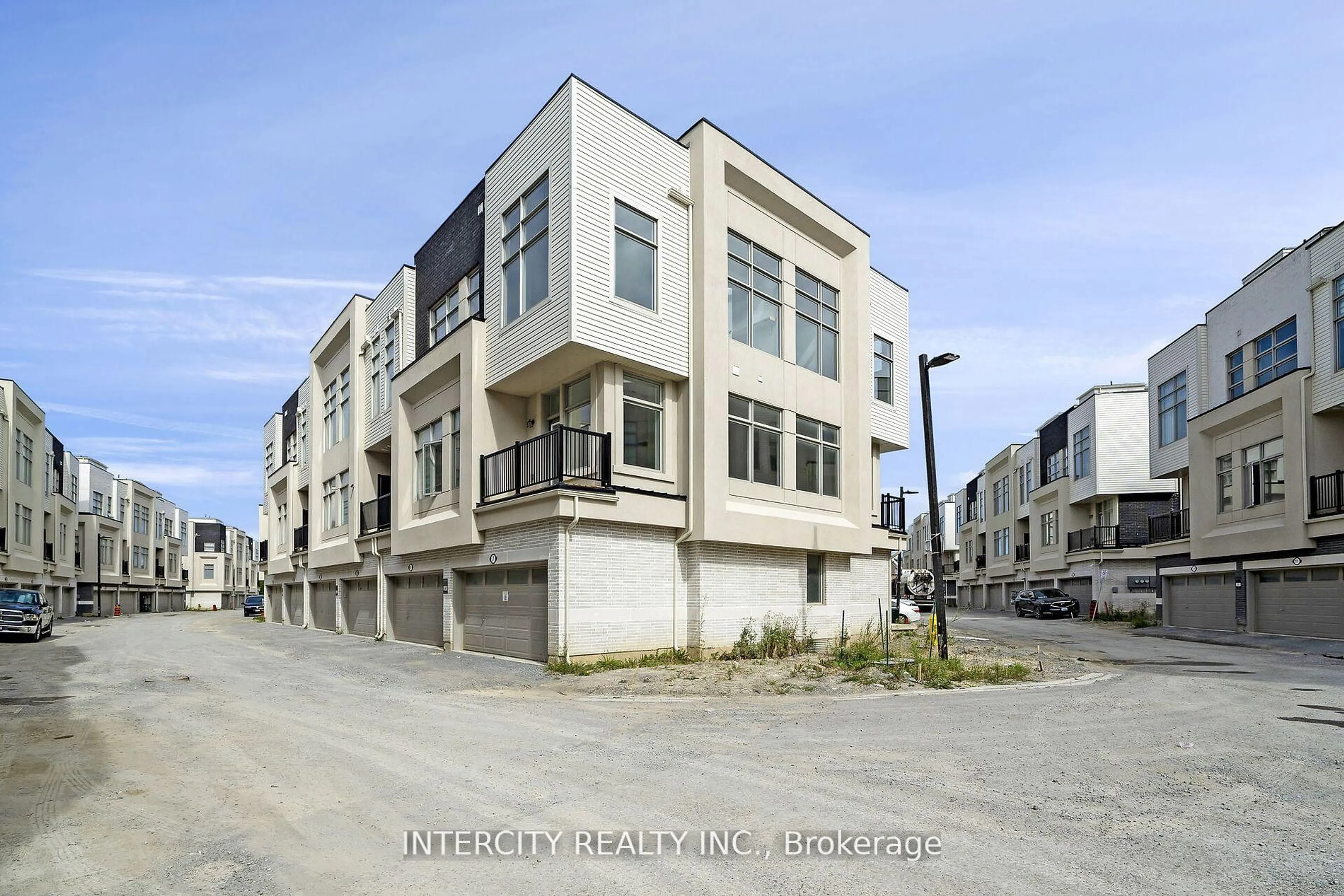 Unknown for 7 Albert Firman Lane, Markham Ontario L6C 3B5