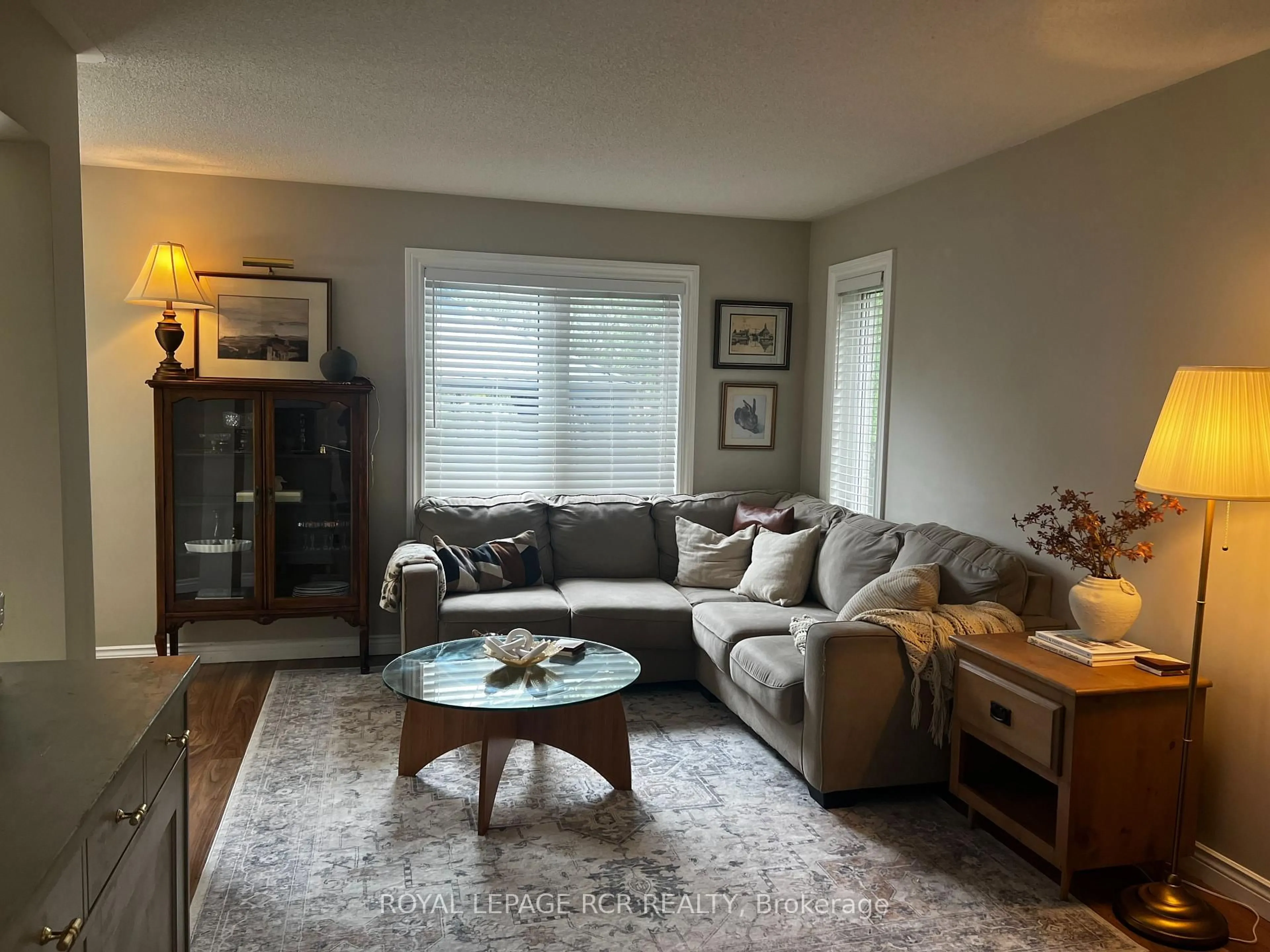 Living room with furniture, unknown for 46 Oak St, New Tecumseth Ontario L9R 1M9