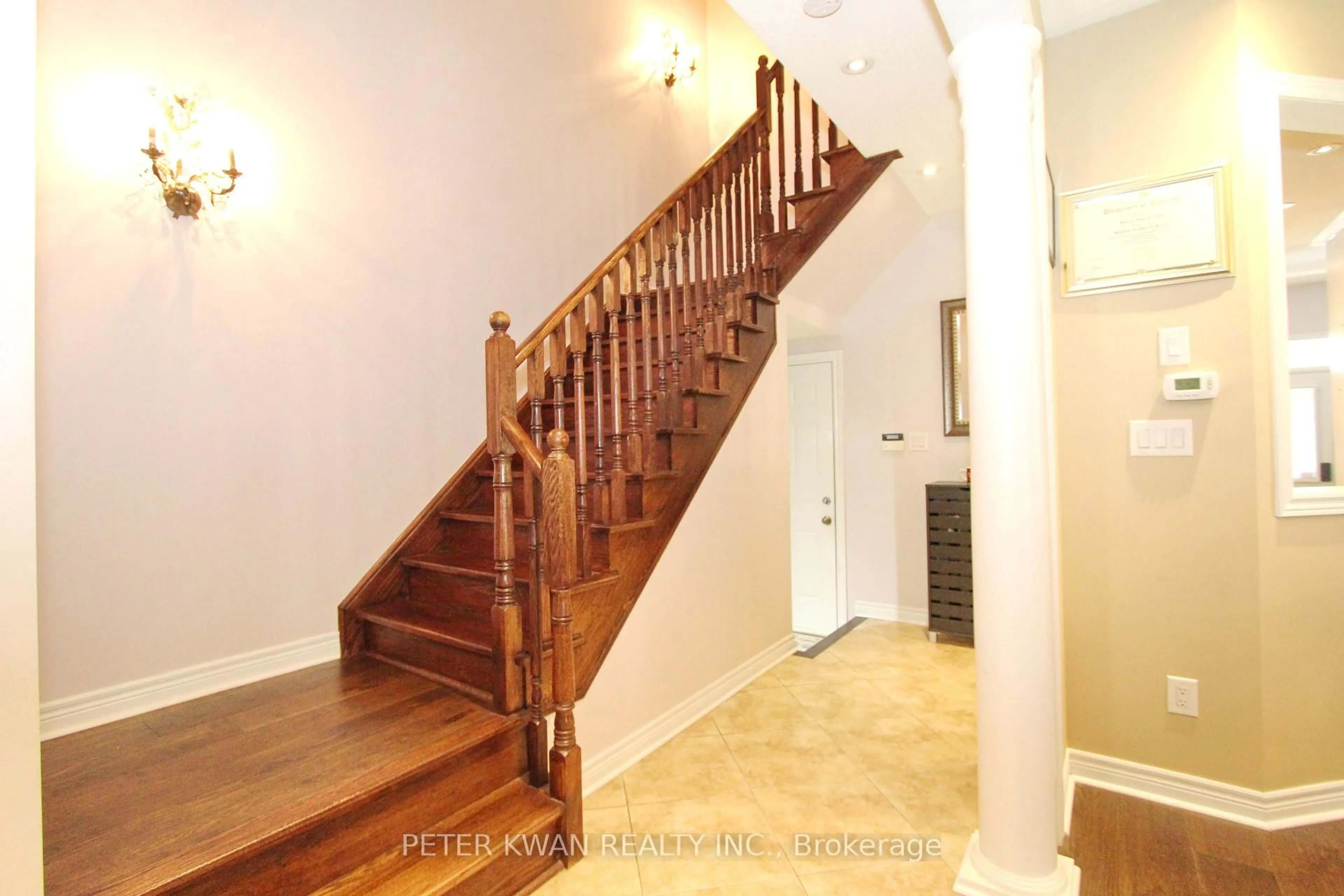 Stairs for 121 Warbler Ave, Vaughan Ontario L6A 0X9