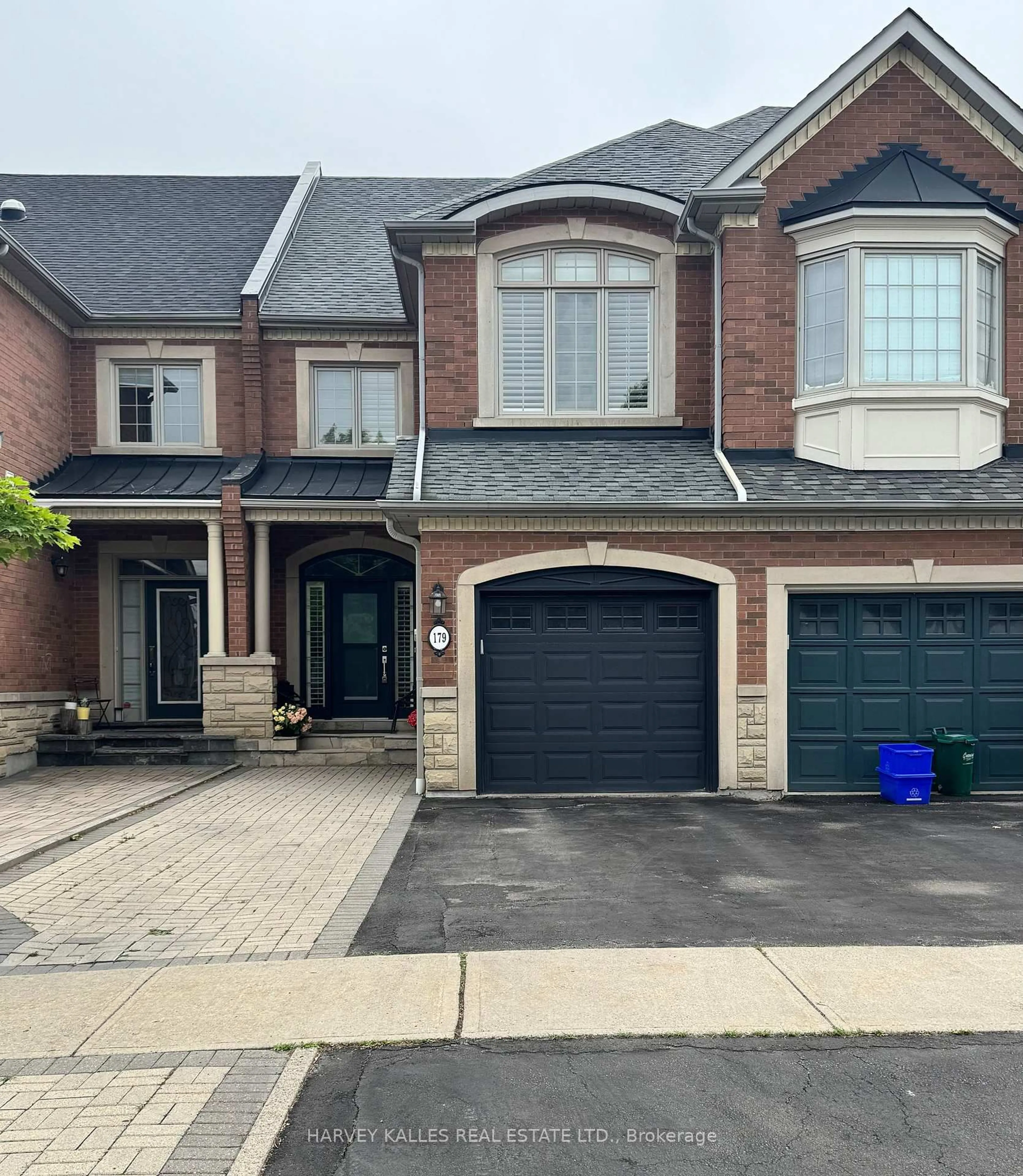 Home with brick exterior material, street for 179 Kingsbridge Circ, Vaughan Ontario L4J 8N9