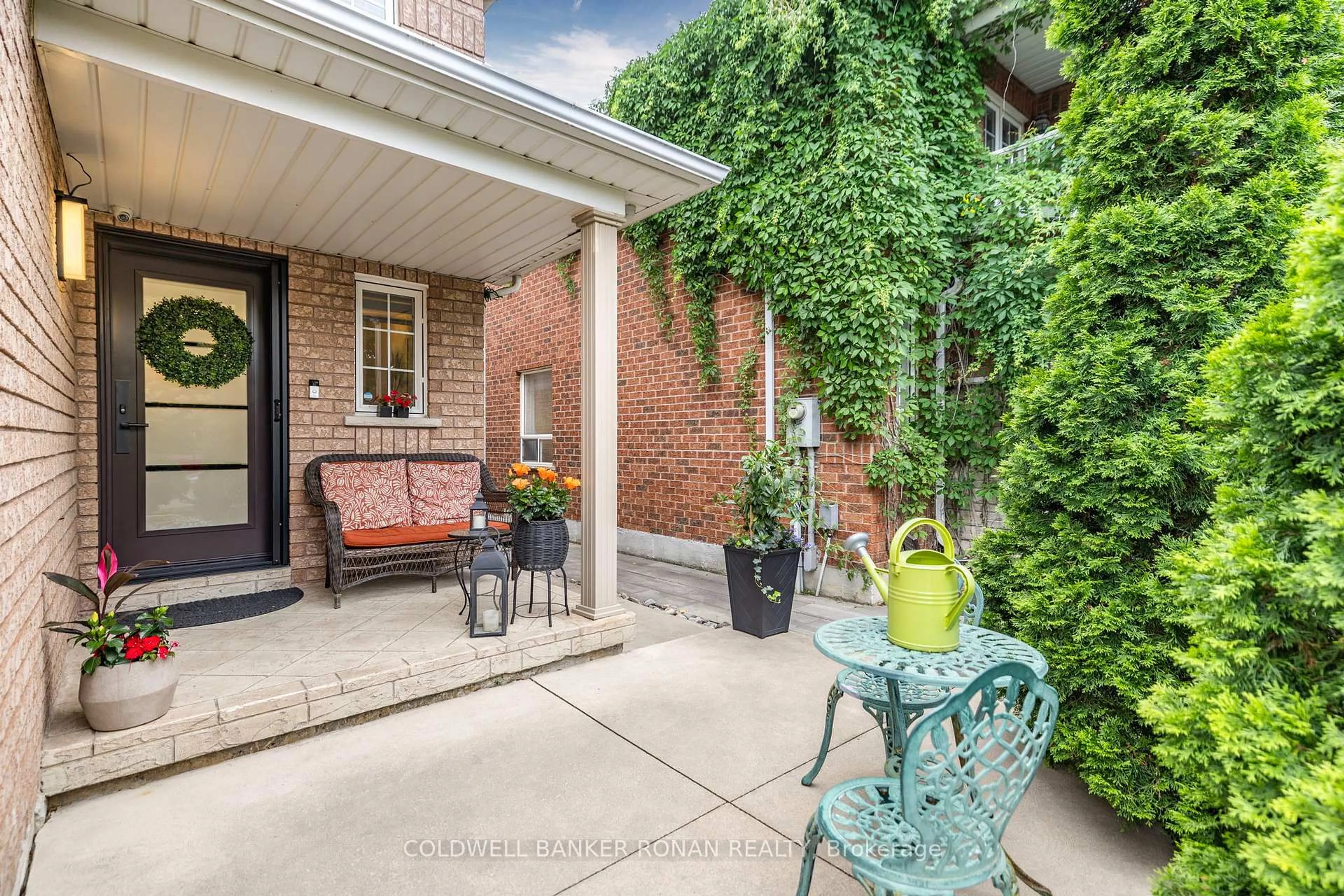 Patio, street for 96 Purcell Cres, Vaughan Ontario L6A 3C6