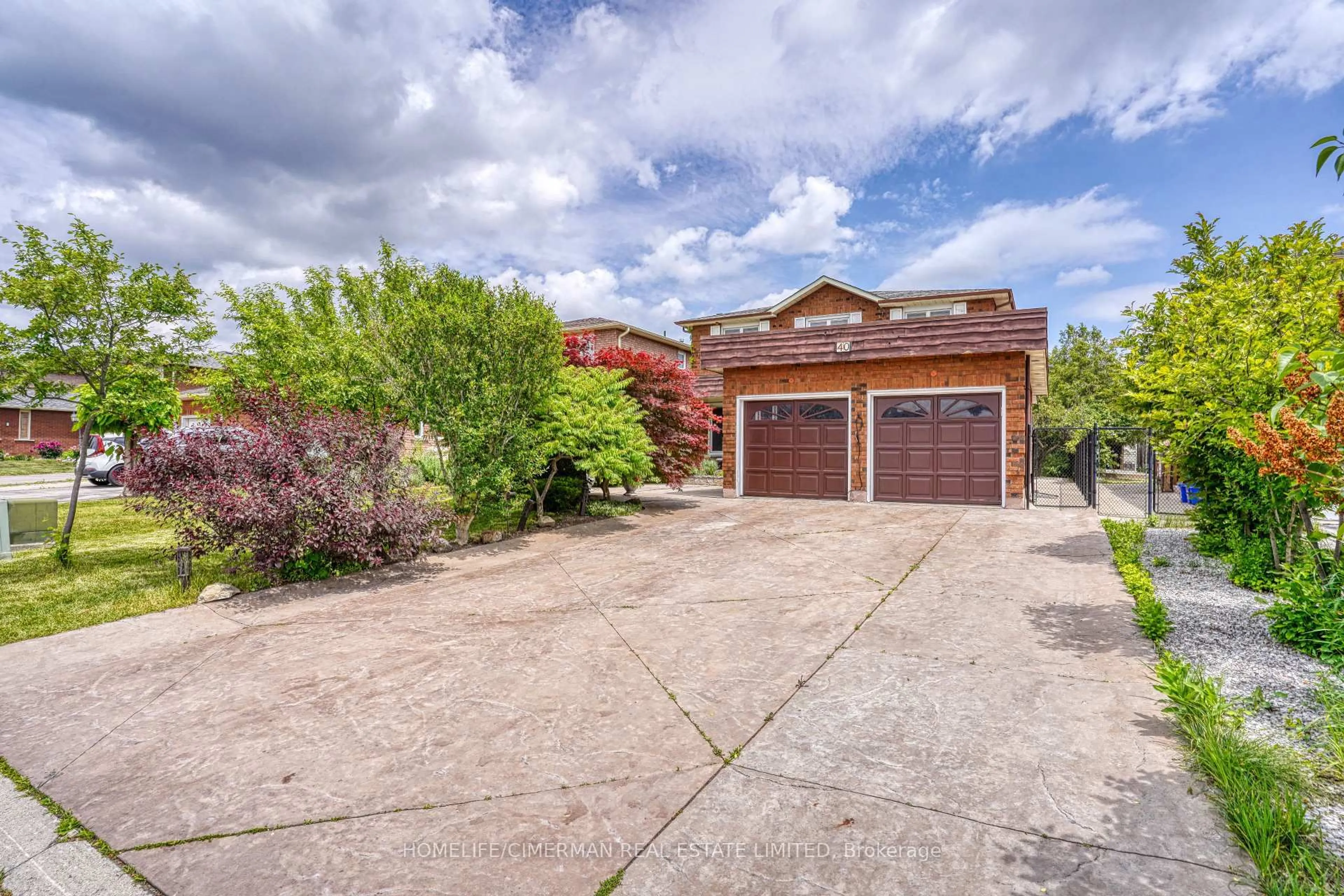 Unknown for 40 Queenston Cres, Vaughan Ontario L4L 4A2