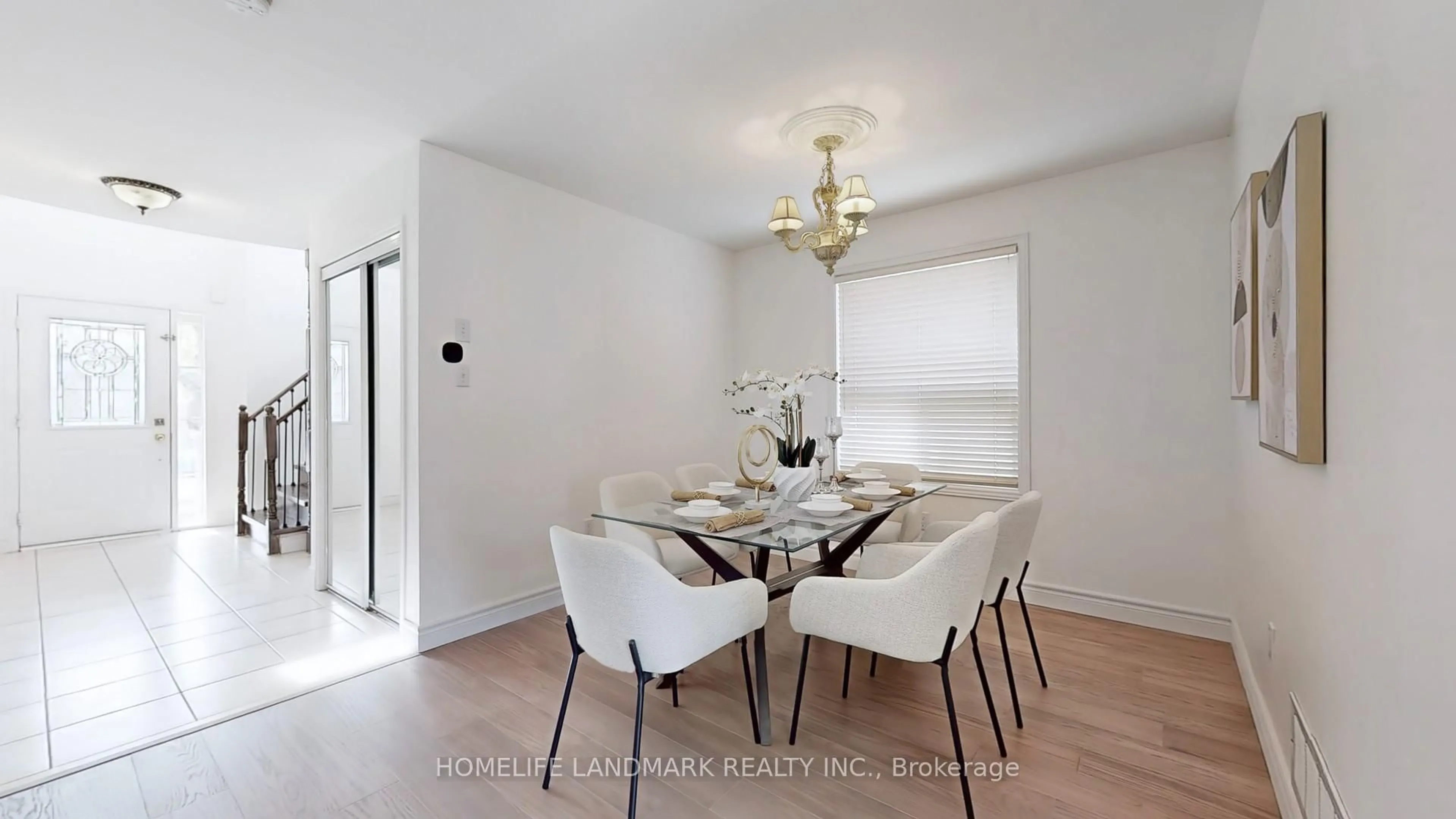 Dining room, unknown for 335 Marble Pl, Newmarket Ontario L3X 2R7
