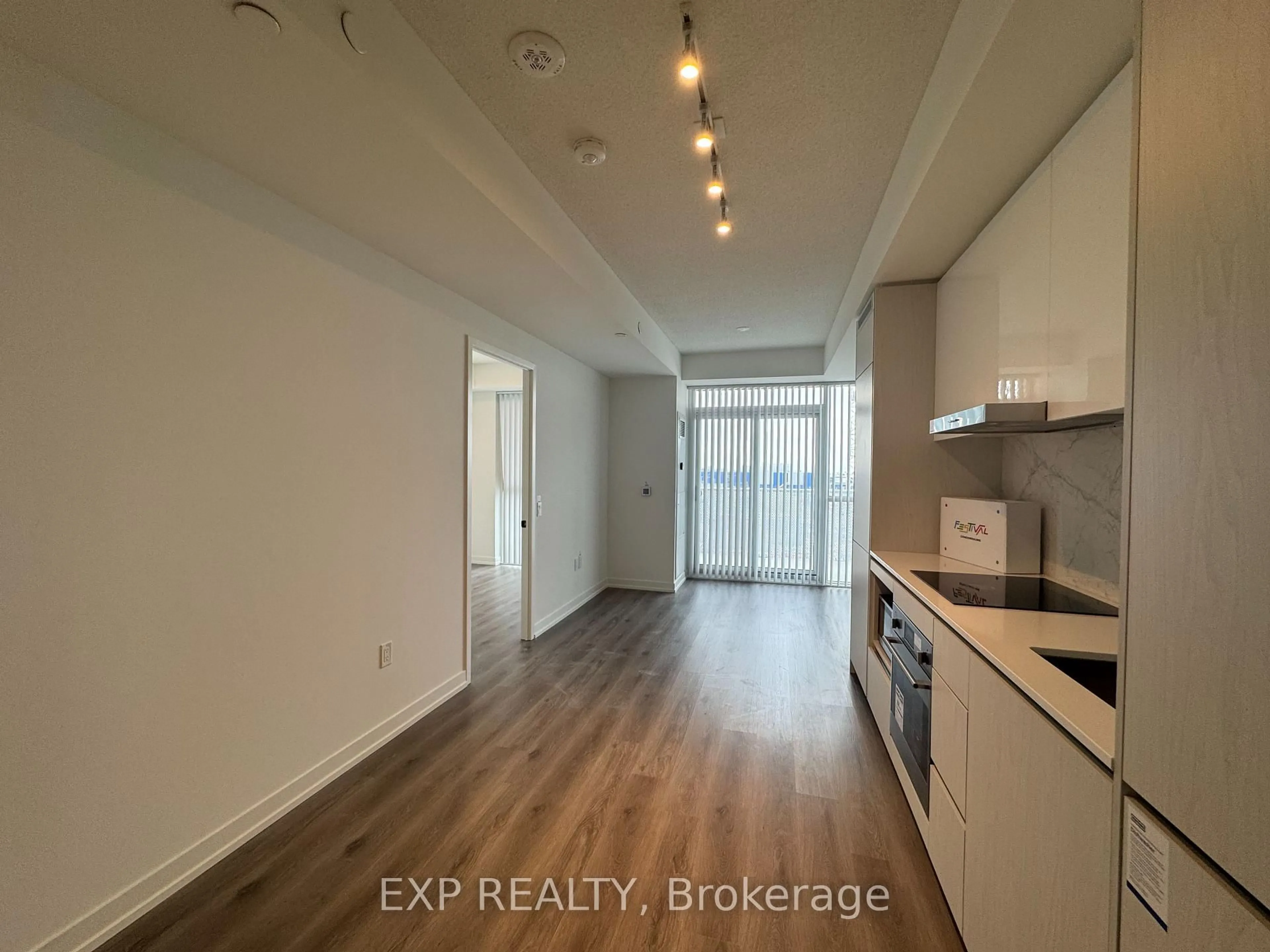 A pic of a room for 28 Interchange Way #517, Vaughan Ontario L4K 5Z7