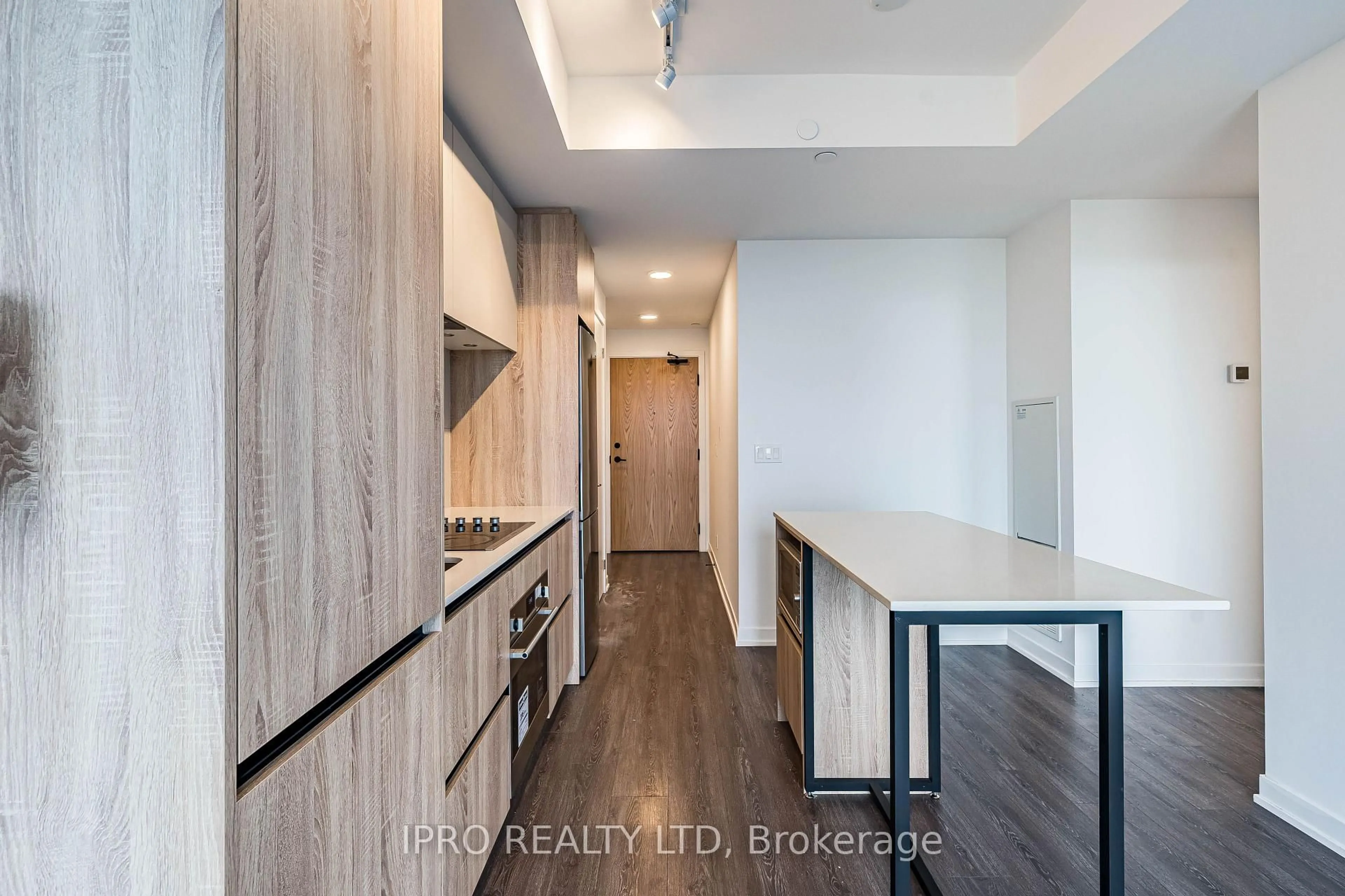 Unknown for 7950 Bathurst St #2112, Vaughan Ontario L4J 0B8